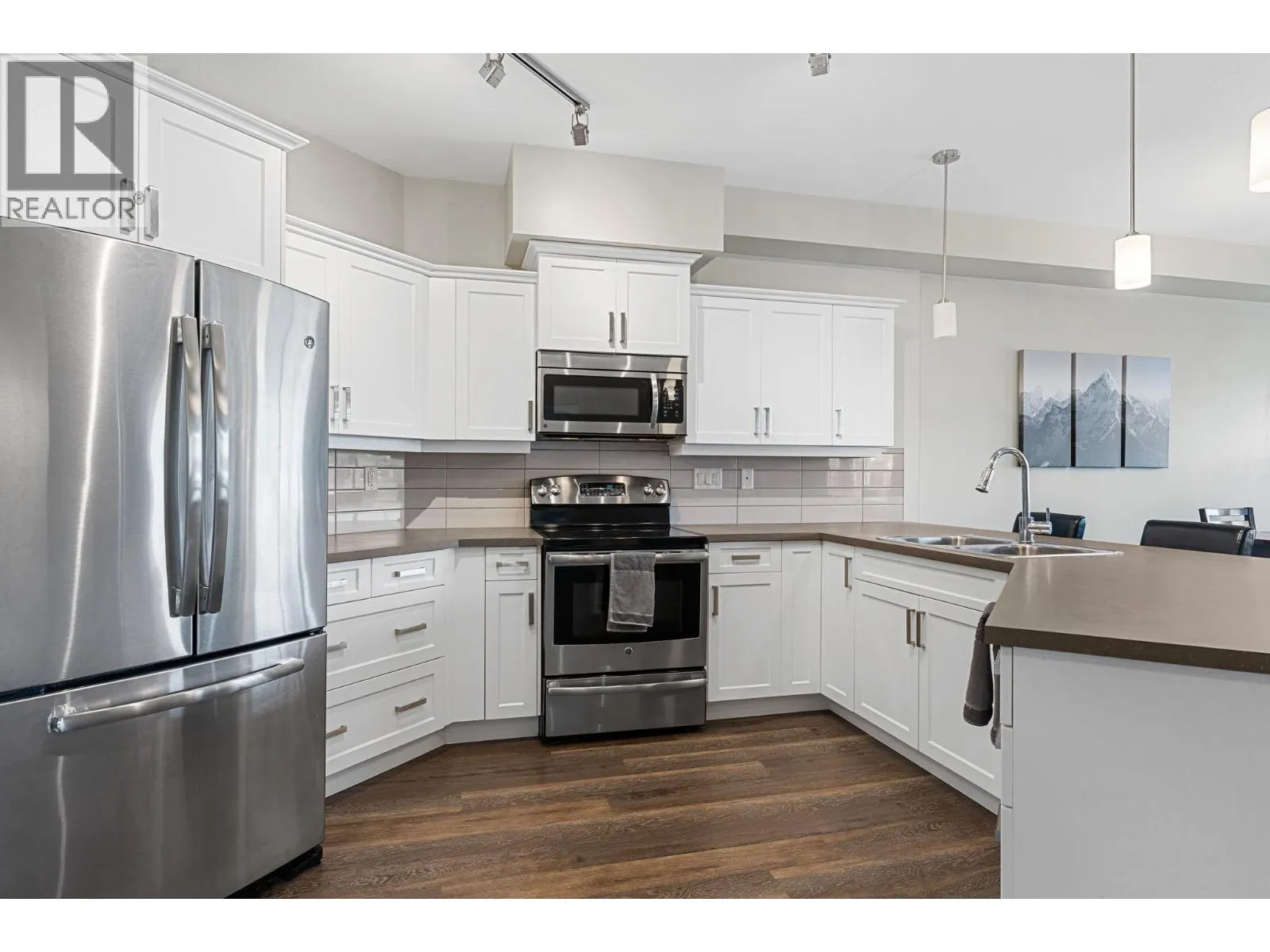 3731 Casorso Road Unit# 209