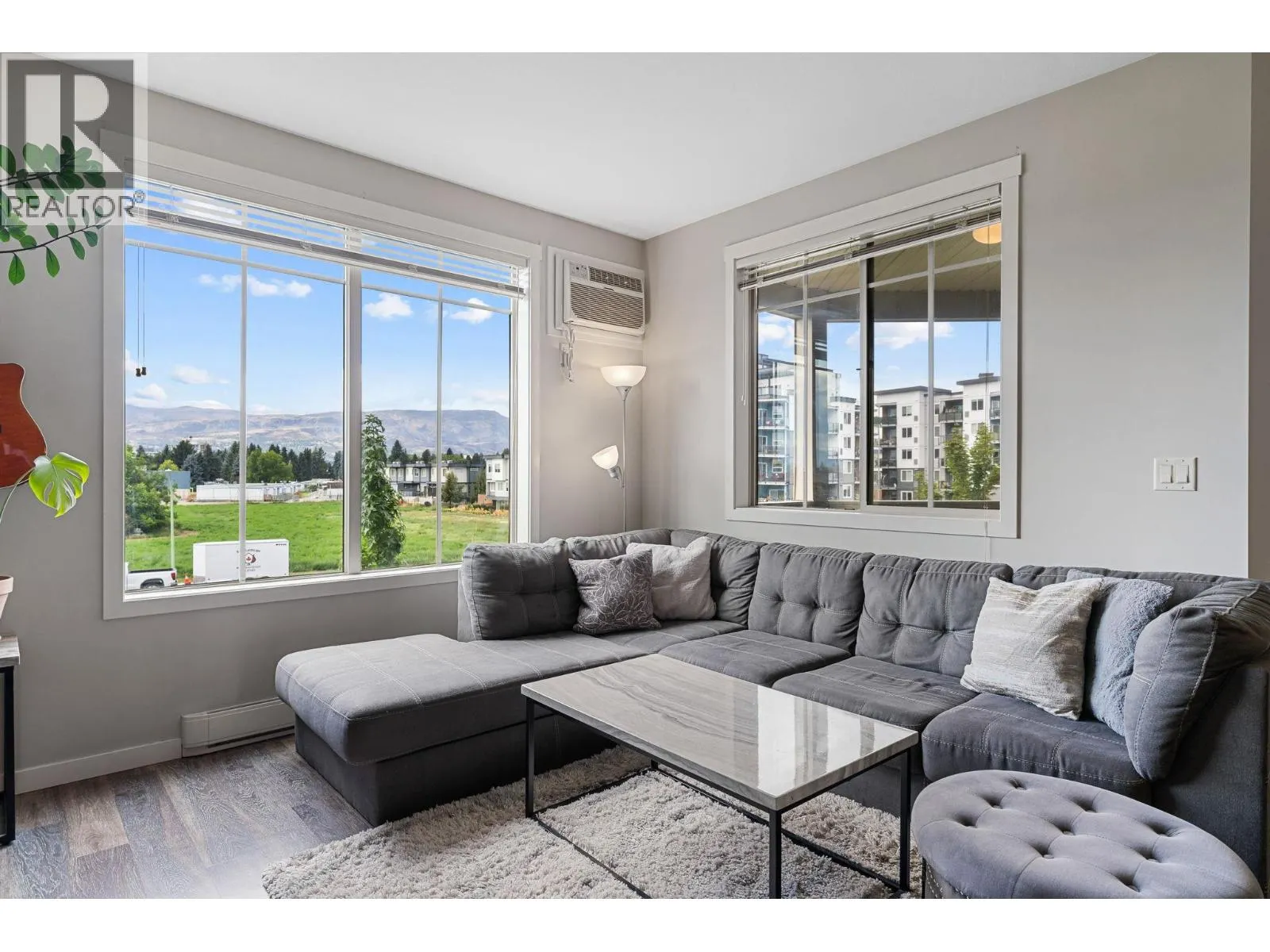 3731 Casorso Road Unit# 209