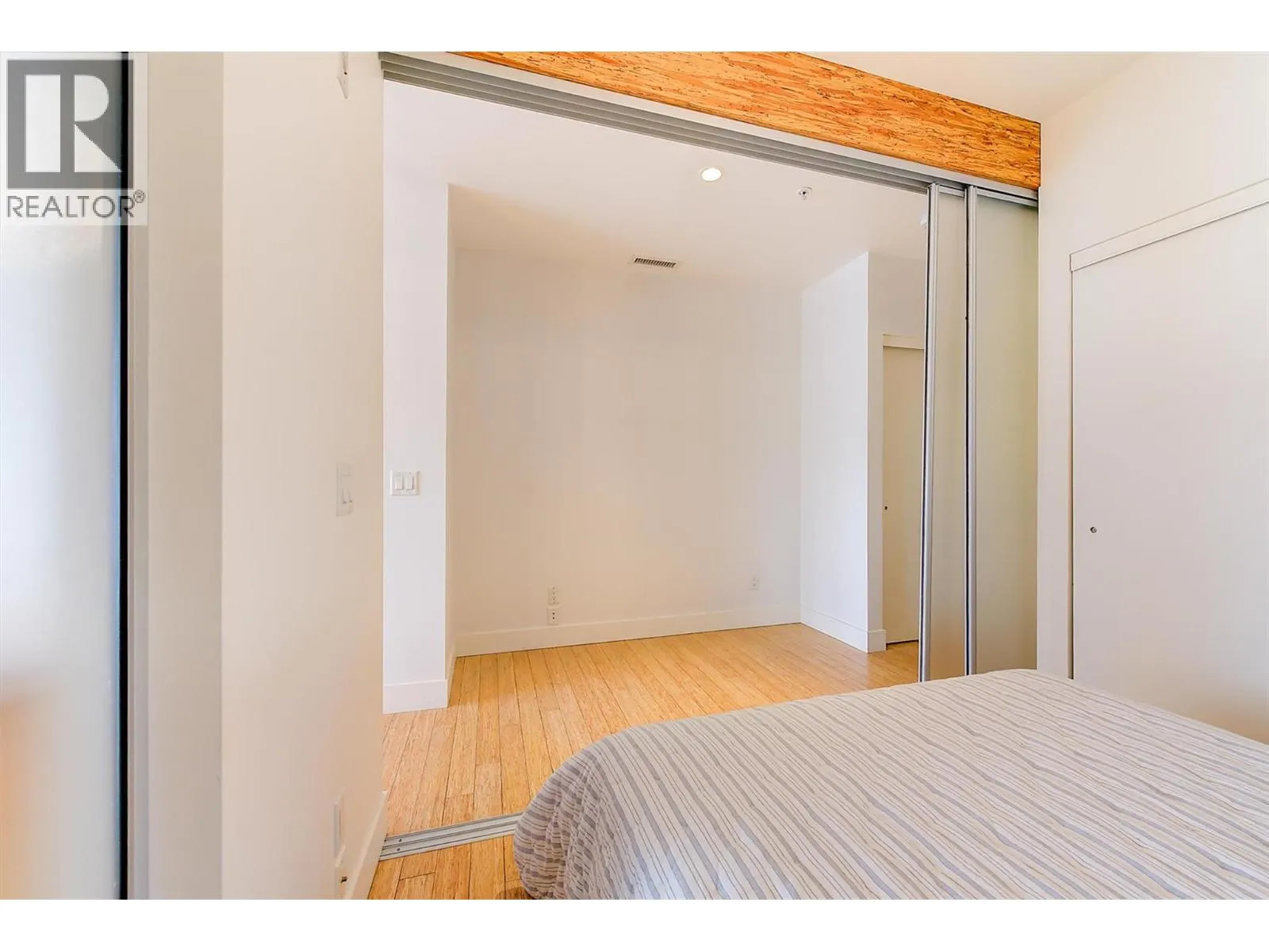 1289 Ellis Street Unit# 320