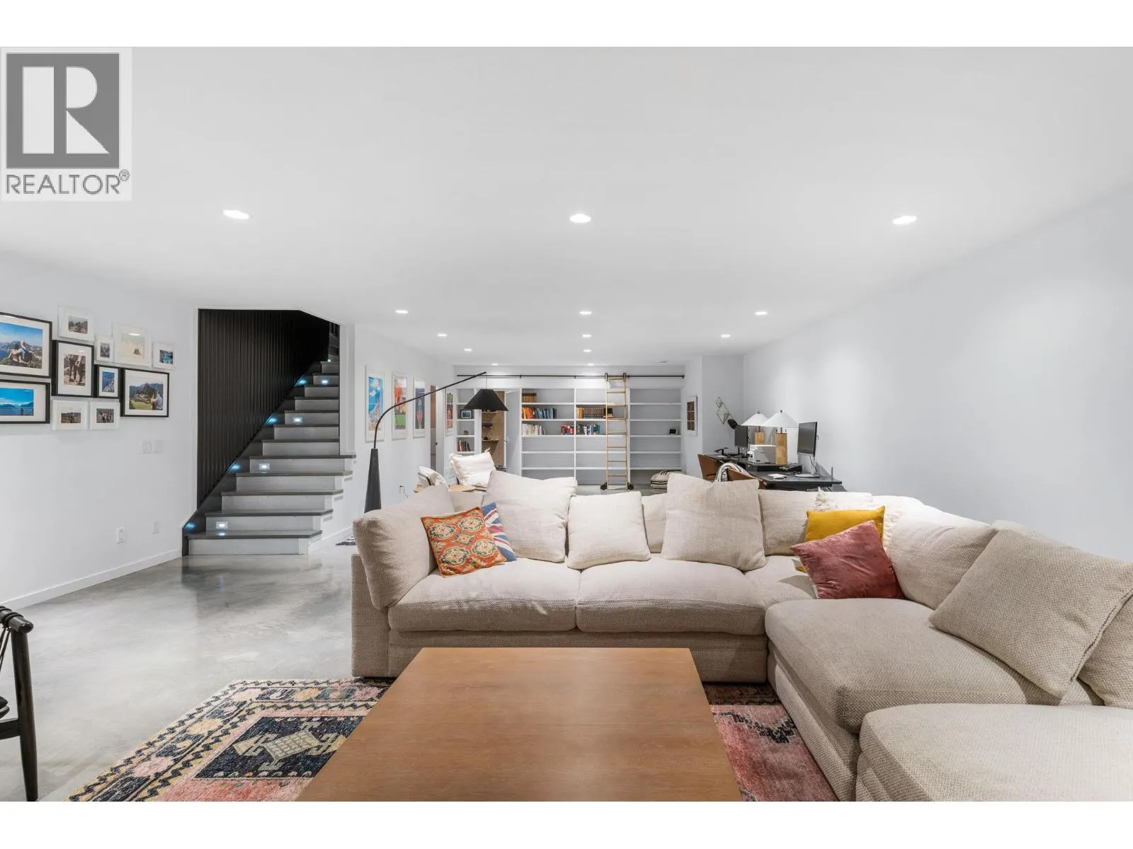 4535 McCulloch Road