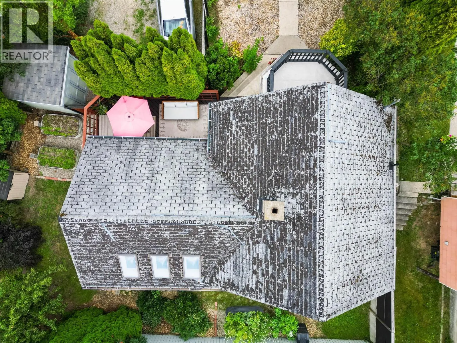 106 Richards Street