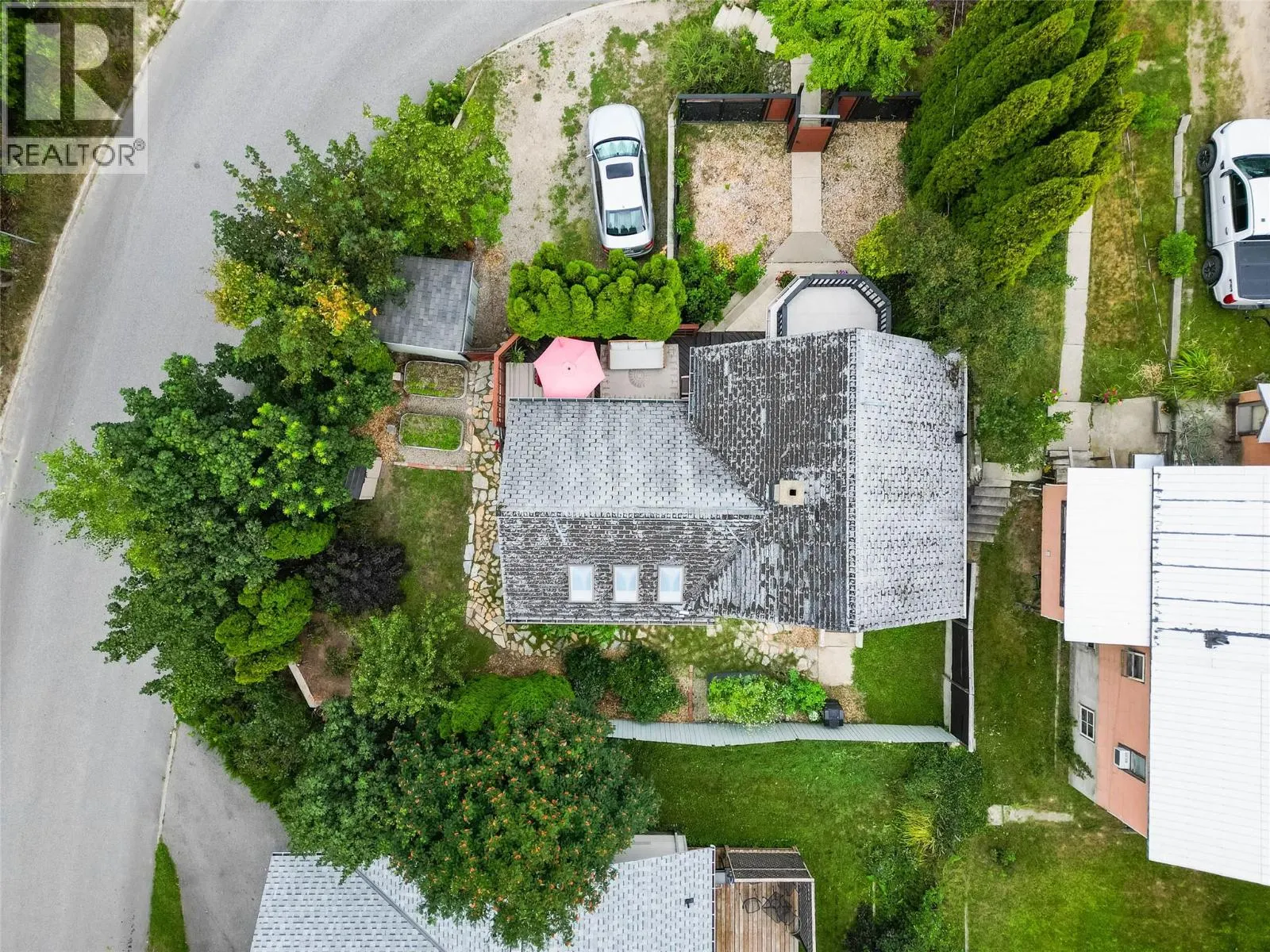 106 Richards Street