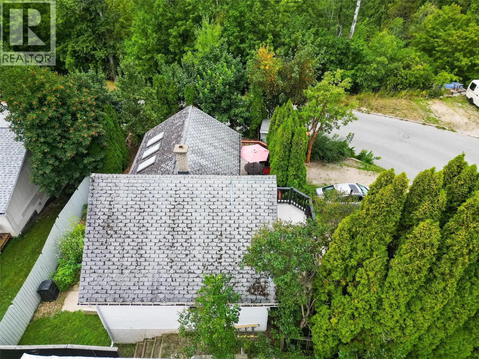 106 Richards Street