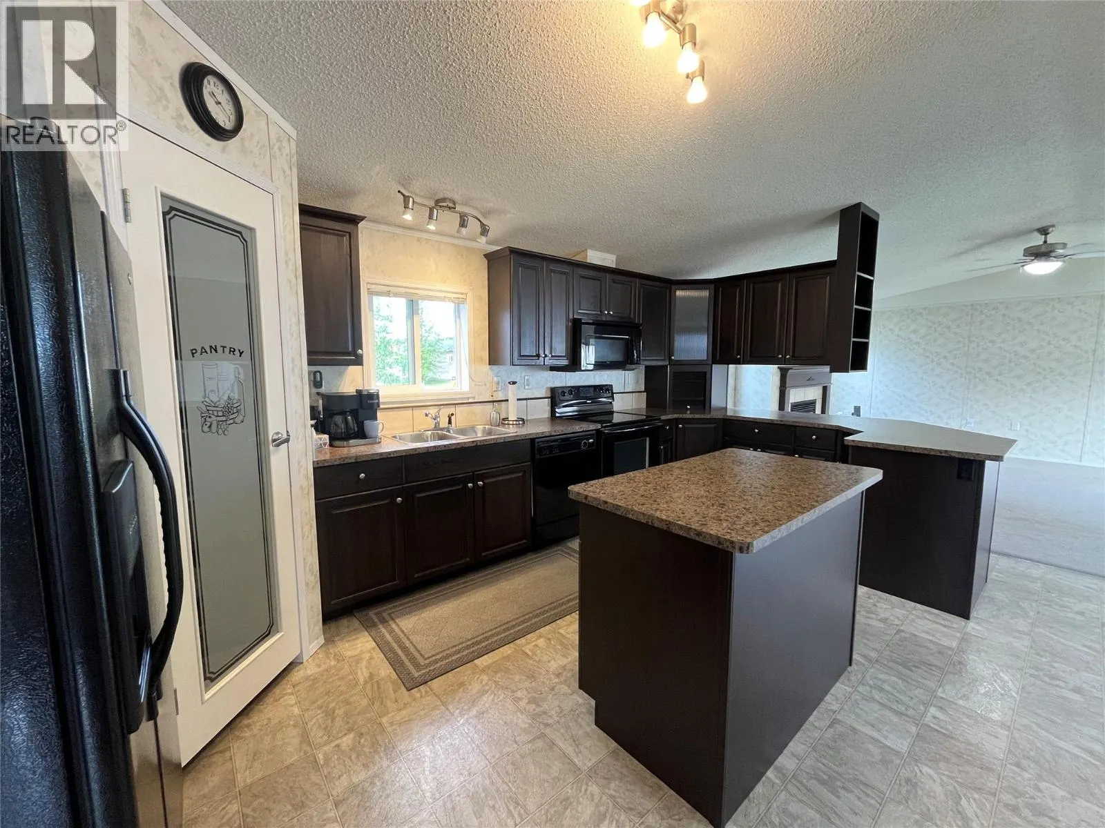 136 Rockcliffe Place