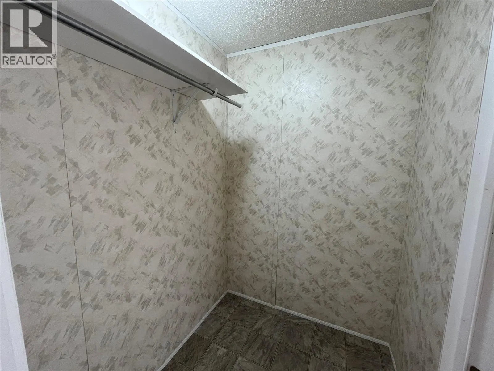 136 Rockcliffe Place