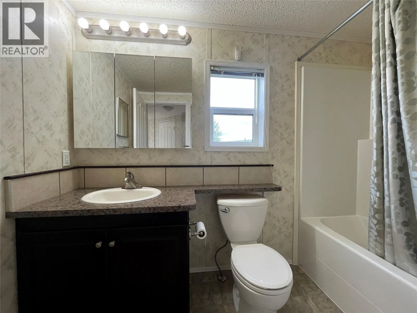 136 Rockcliffe Place