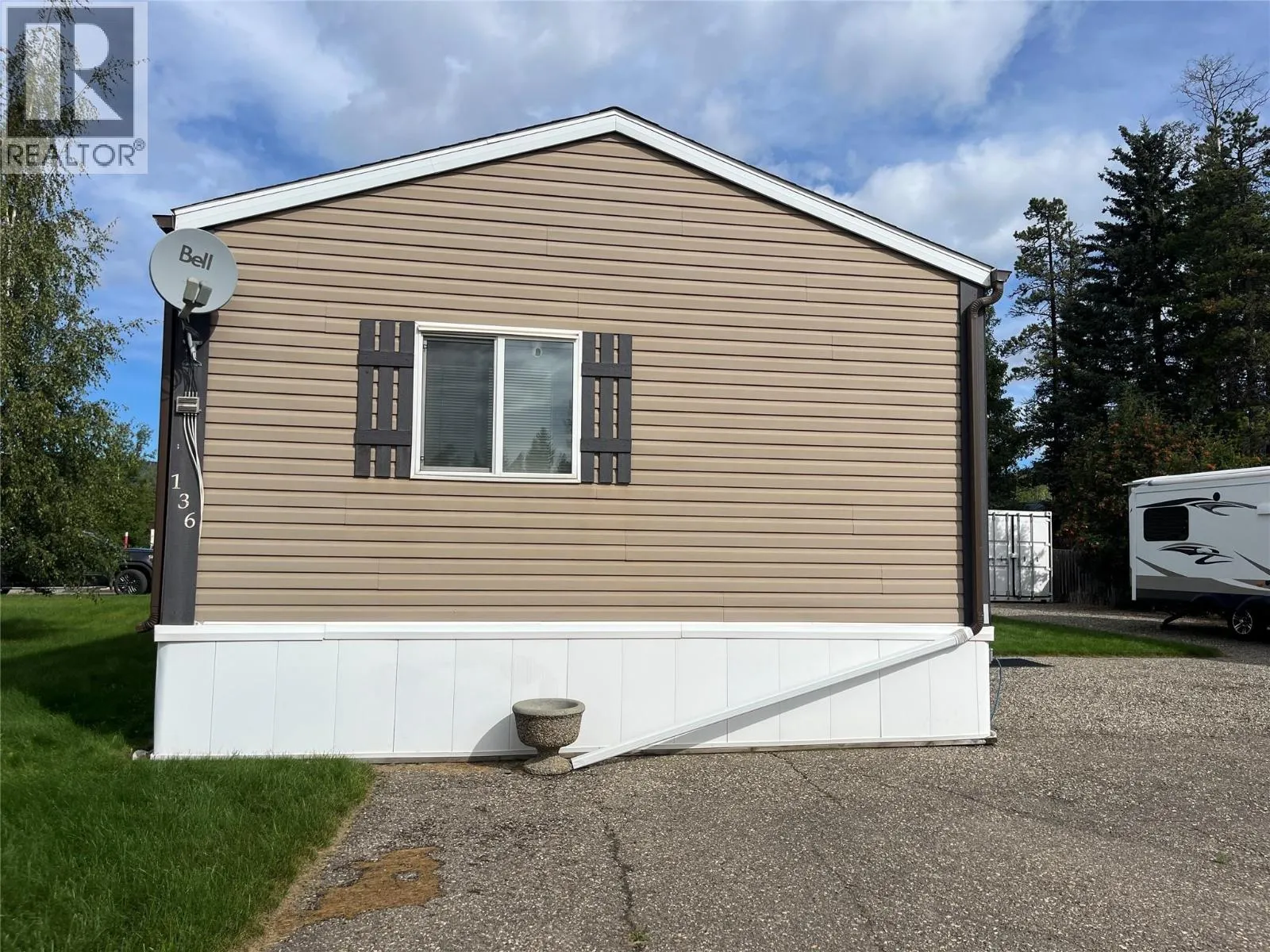 136 Rockcliffe Place
