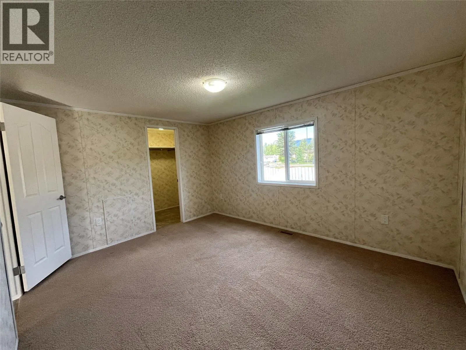 136 Rockcliffe Place