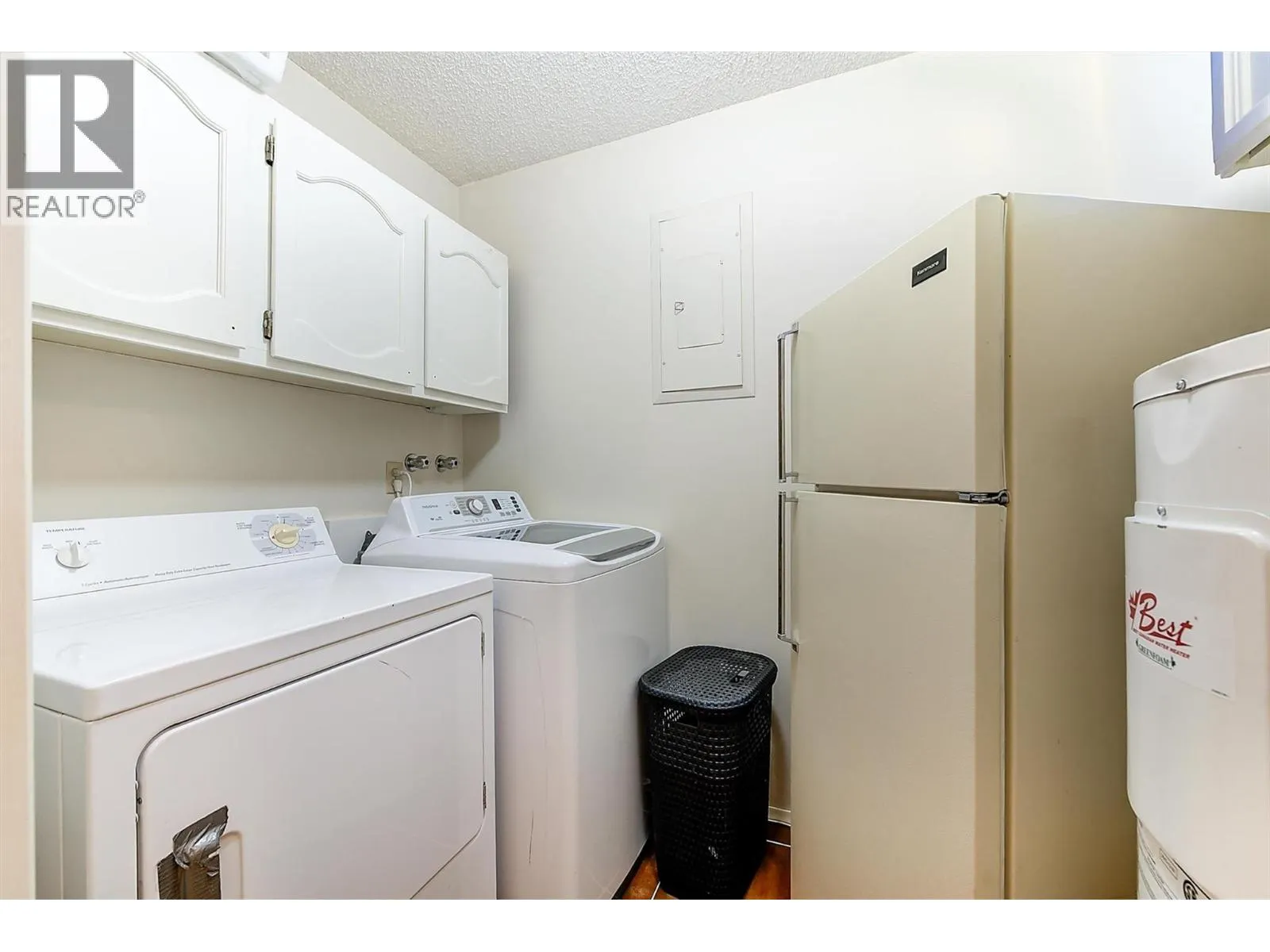 983 Bernard Avenue Unit# 205