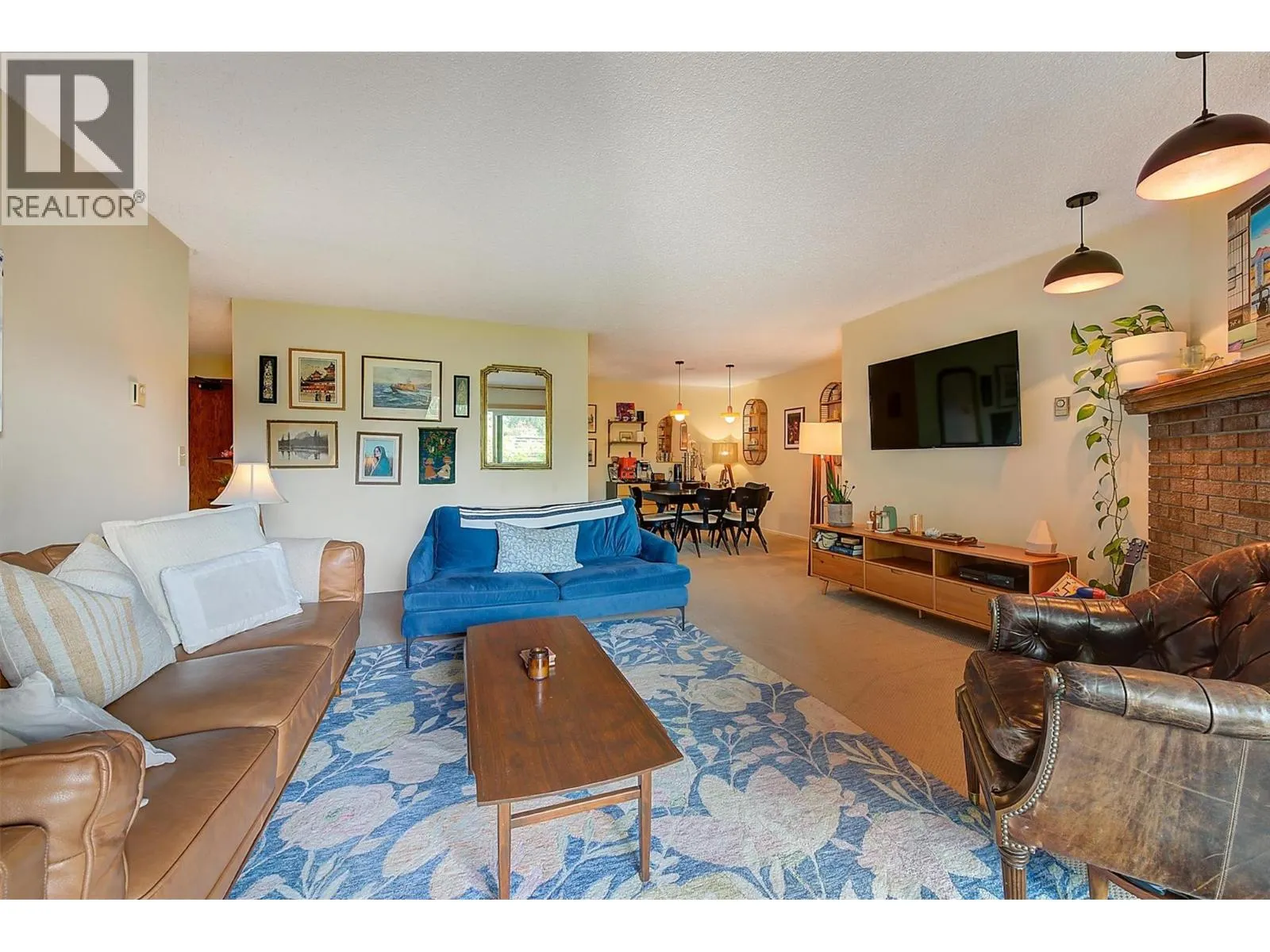 983 Bernard Avenue Unit# 205