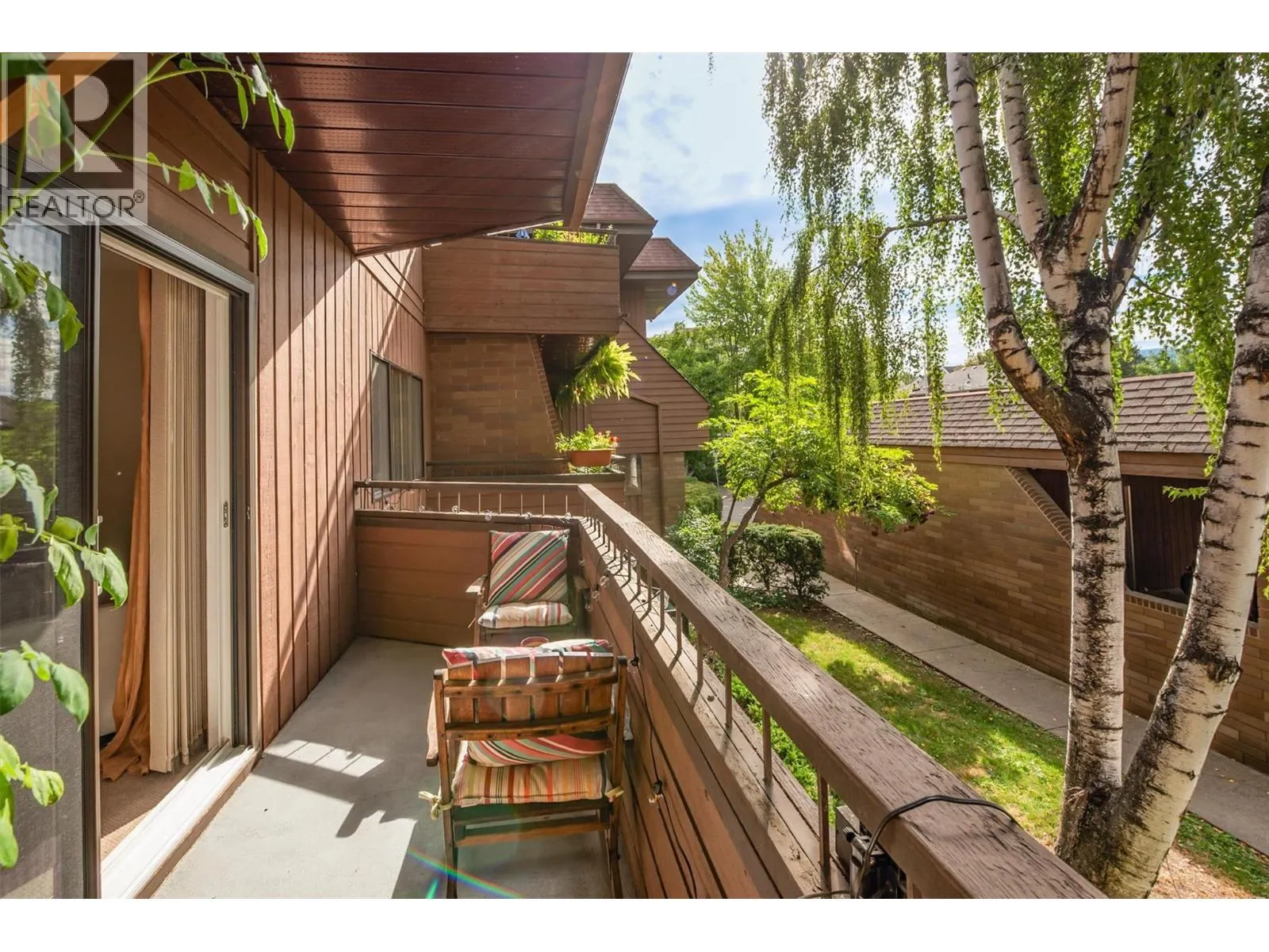 983 Bernard Avenue Unit# 205