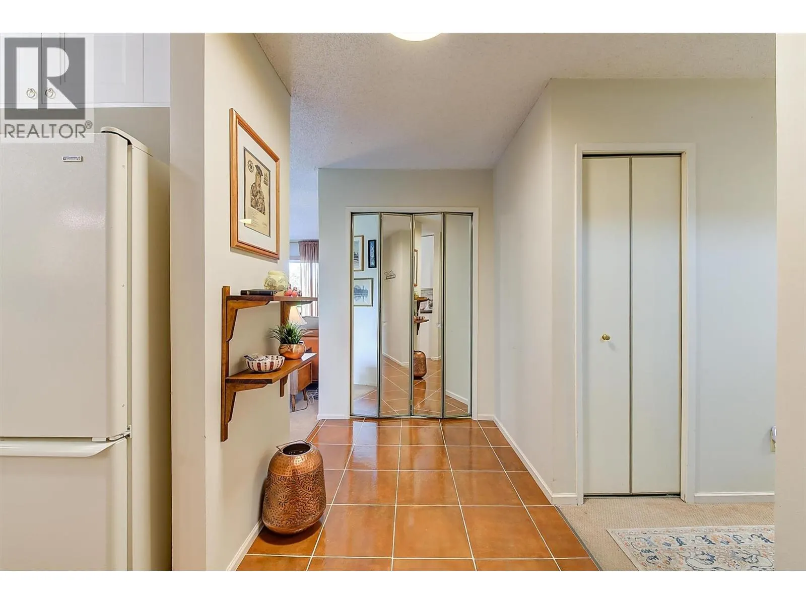983 Bernard Avenue Unit# 205