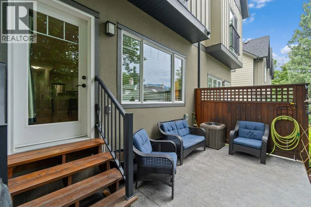 150 4 Street SE Unit# 5