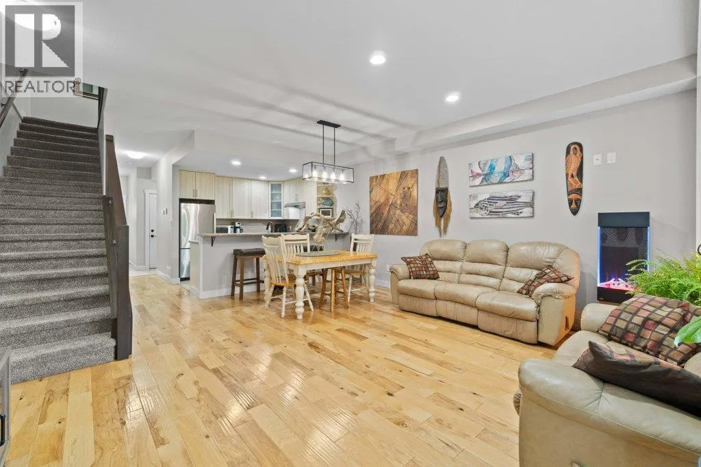 150 4 Street SE Unit# 5
