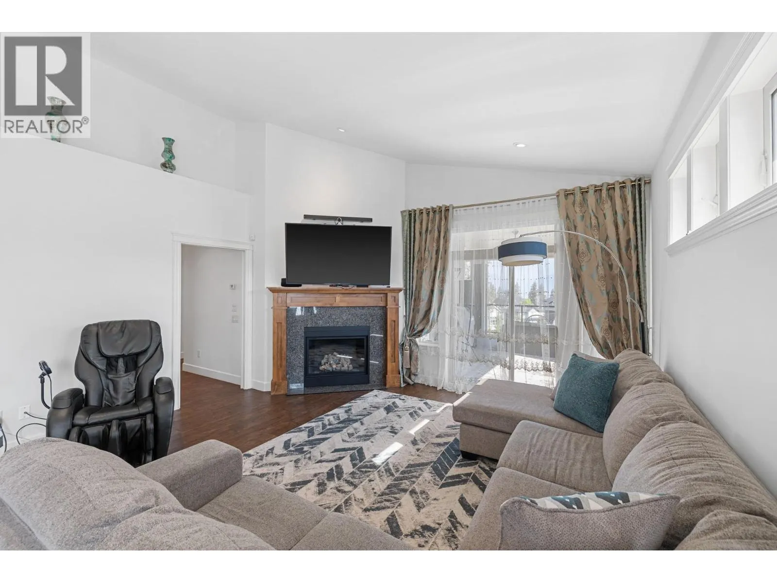 374 Trumpeter Court