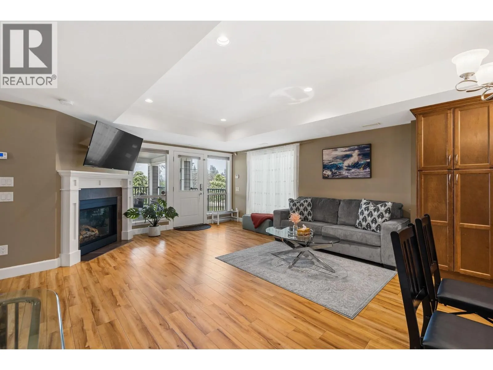 374 Trumpeter Court