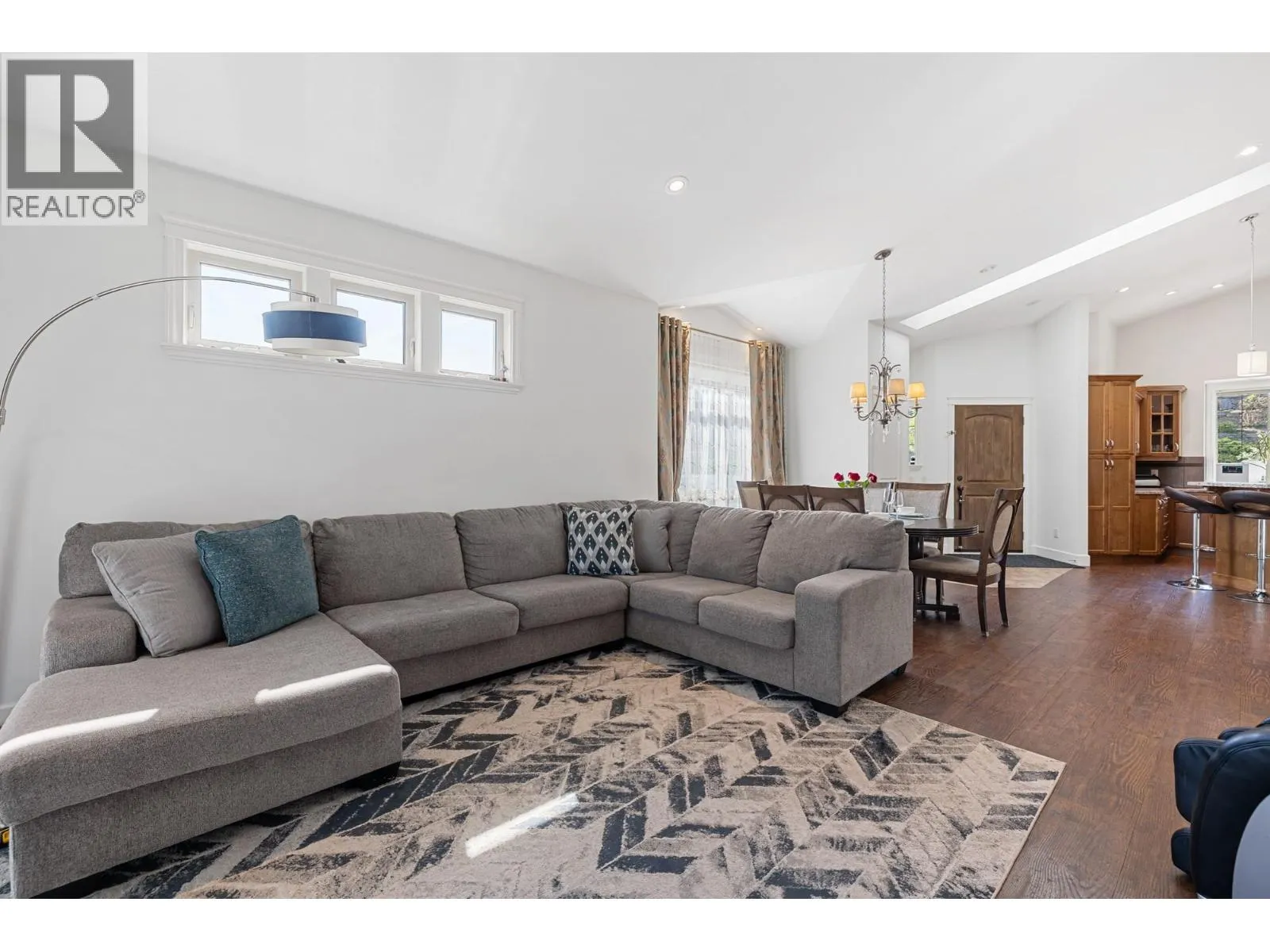 374 Trumpeter Court