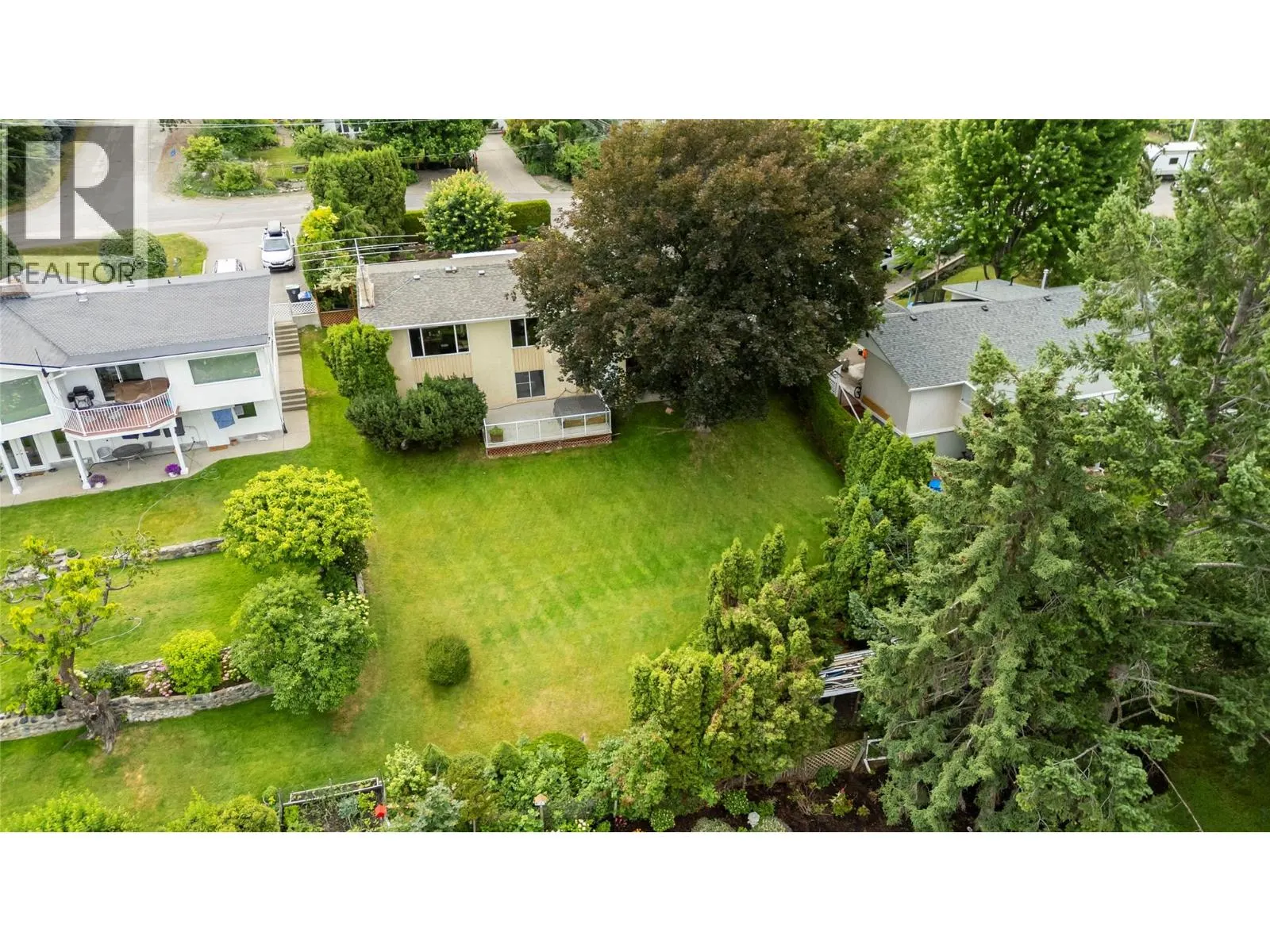 2300 Charleswood Drive
