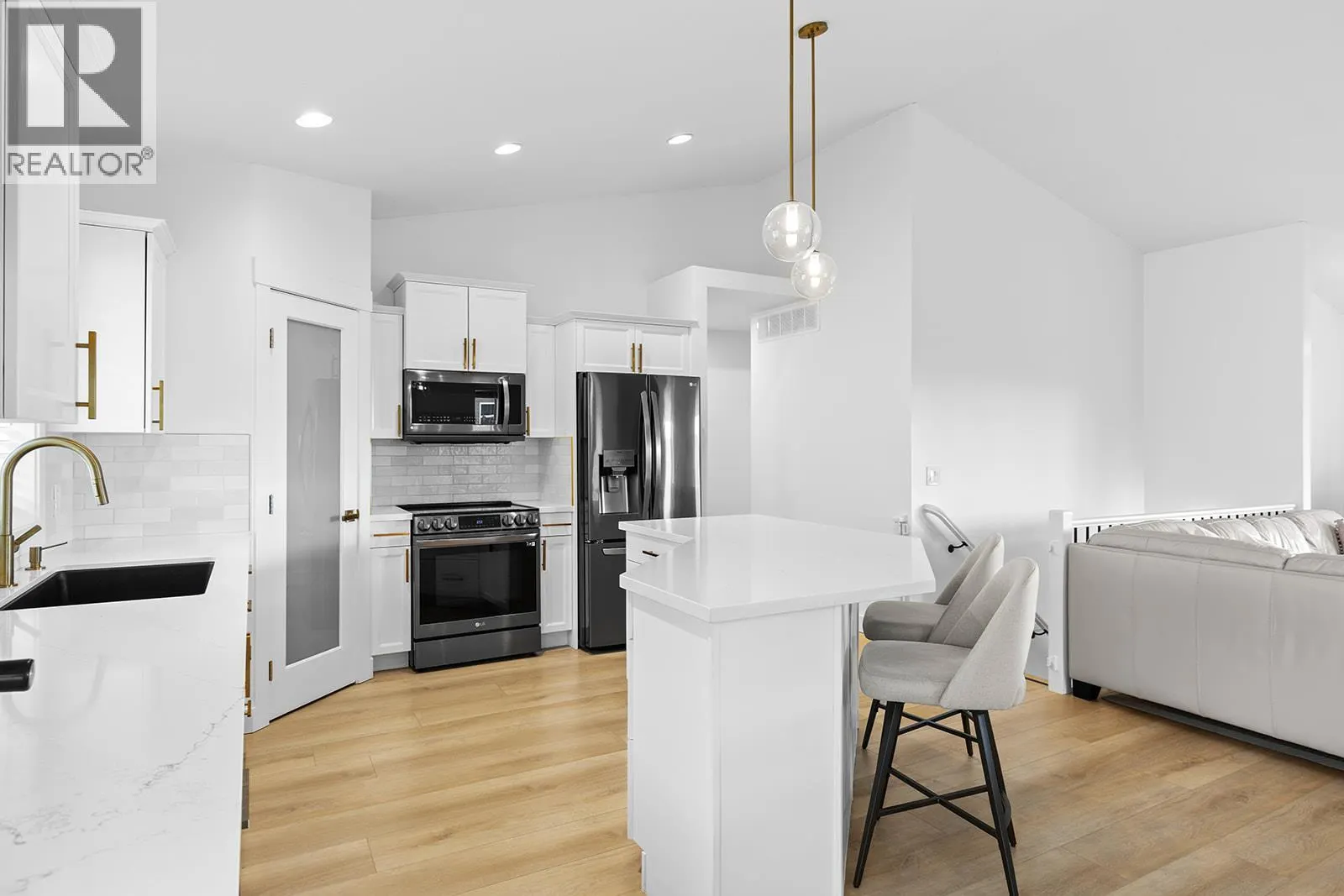 1326 Tanemura Crescent