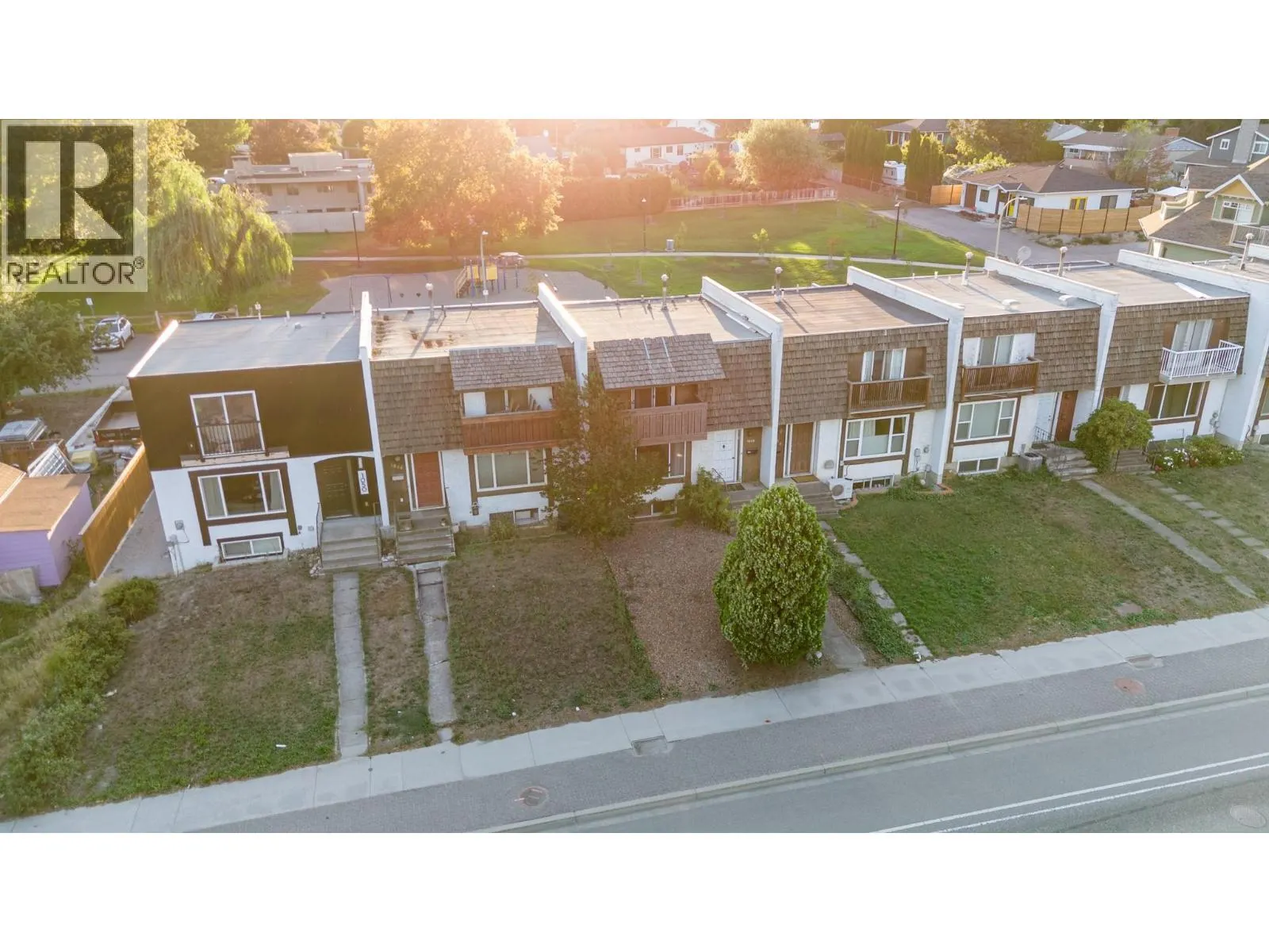 1040 Glenmore Drive