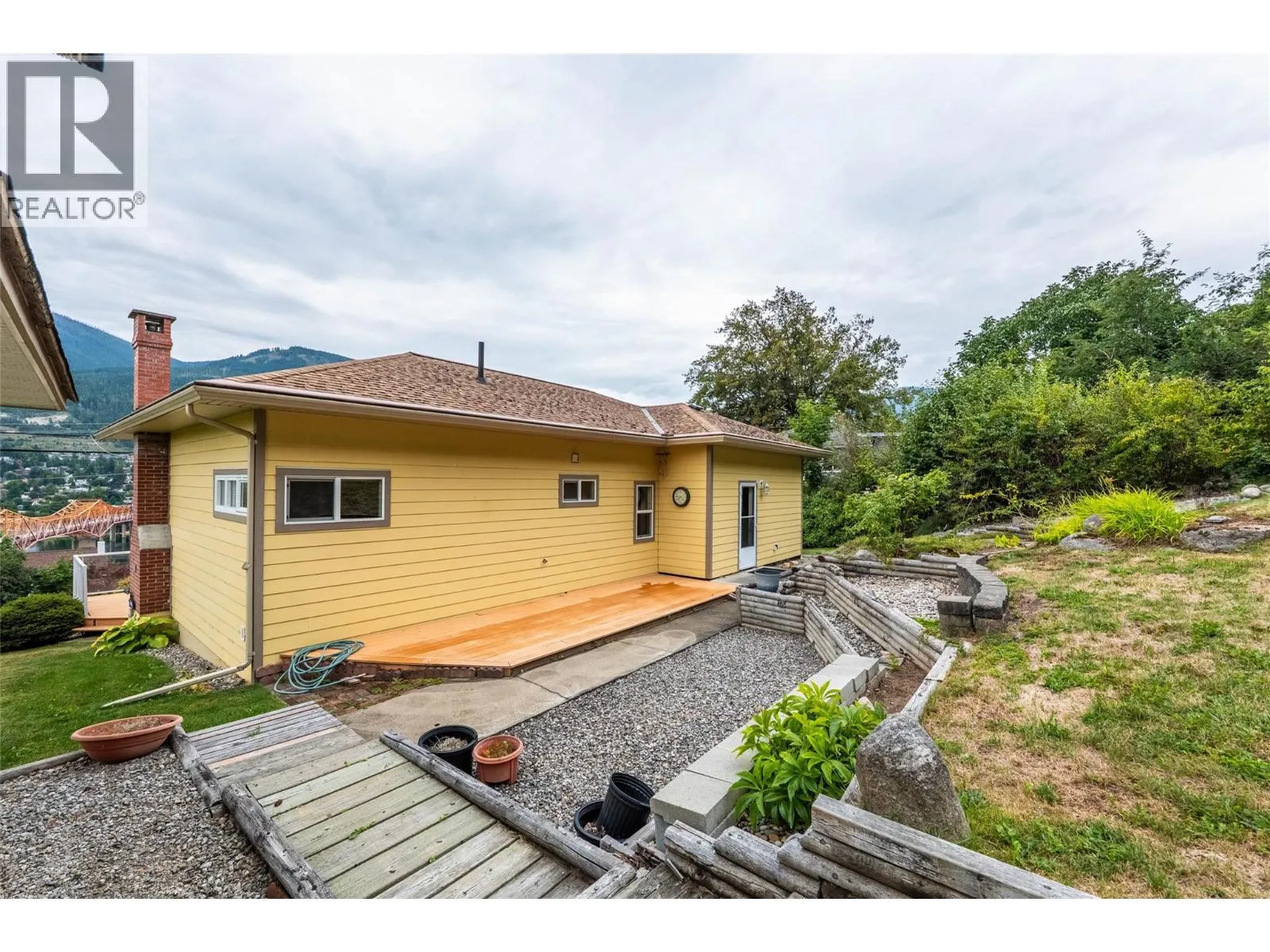 629 Johnstone Road