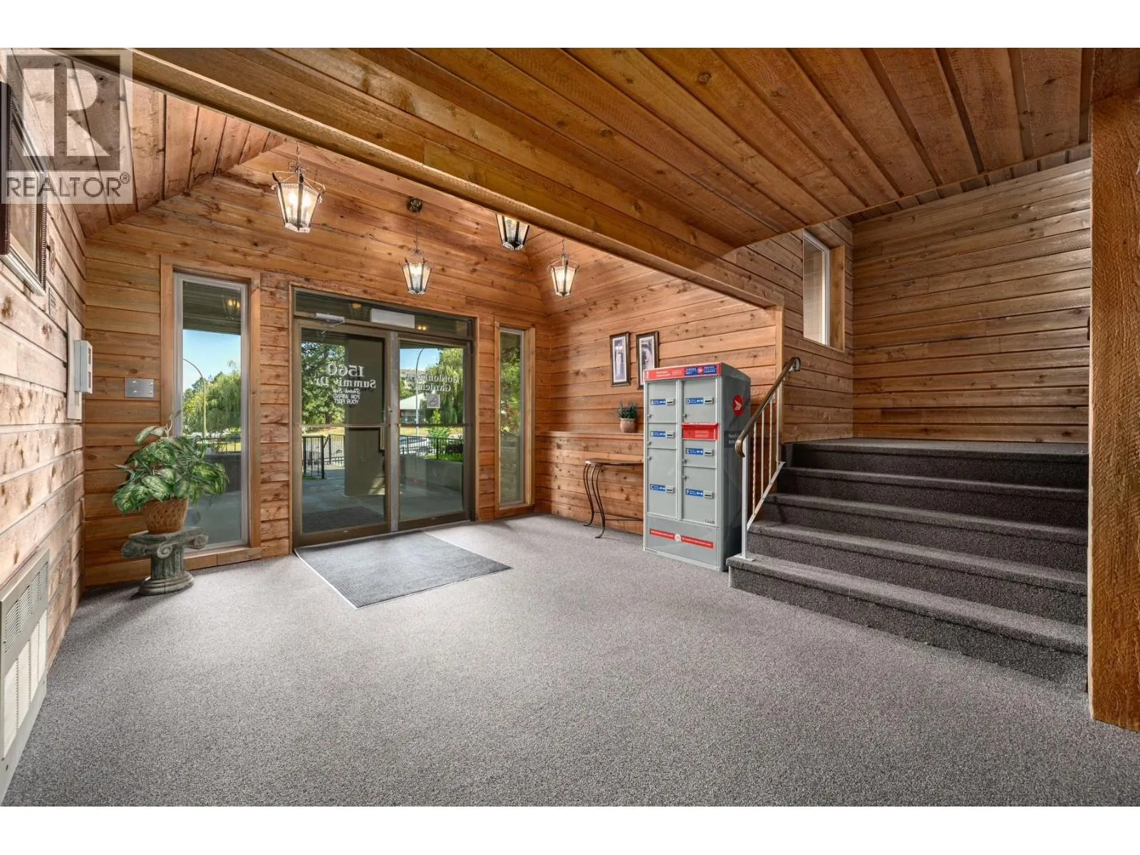 1560 Summit Drive Unit# 111