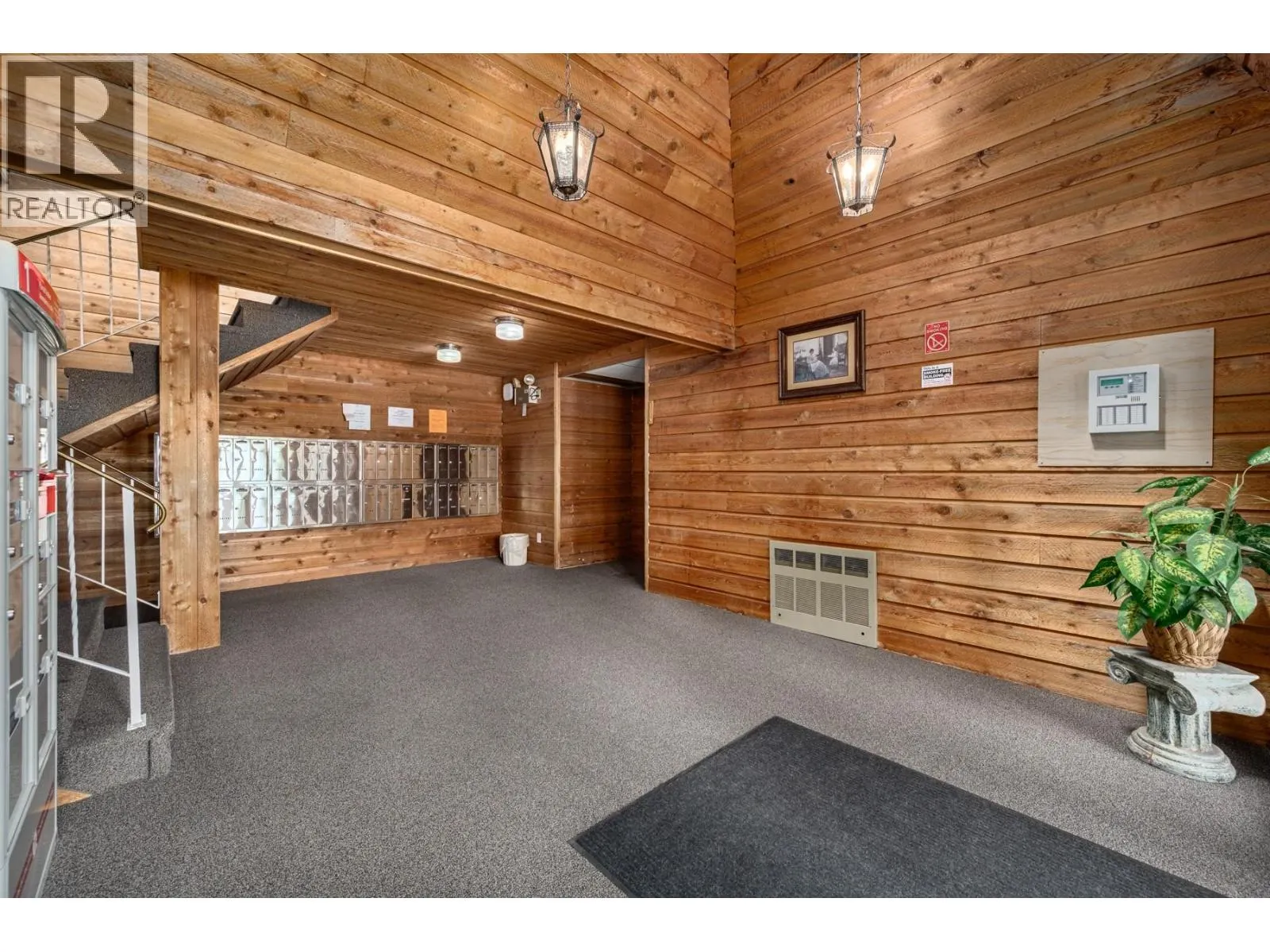 1560 Summit Drive Unit# 111