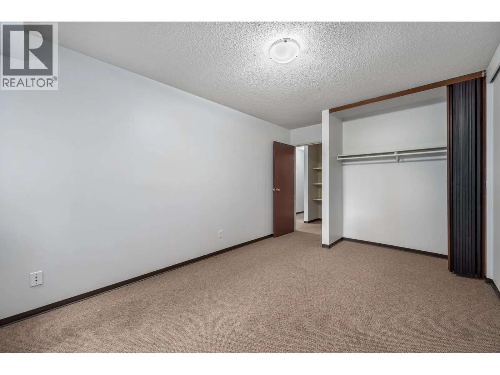 1560 Summit Drive Unit# 111