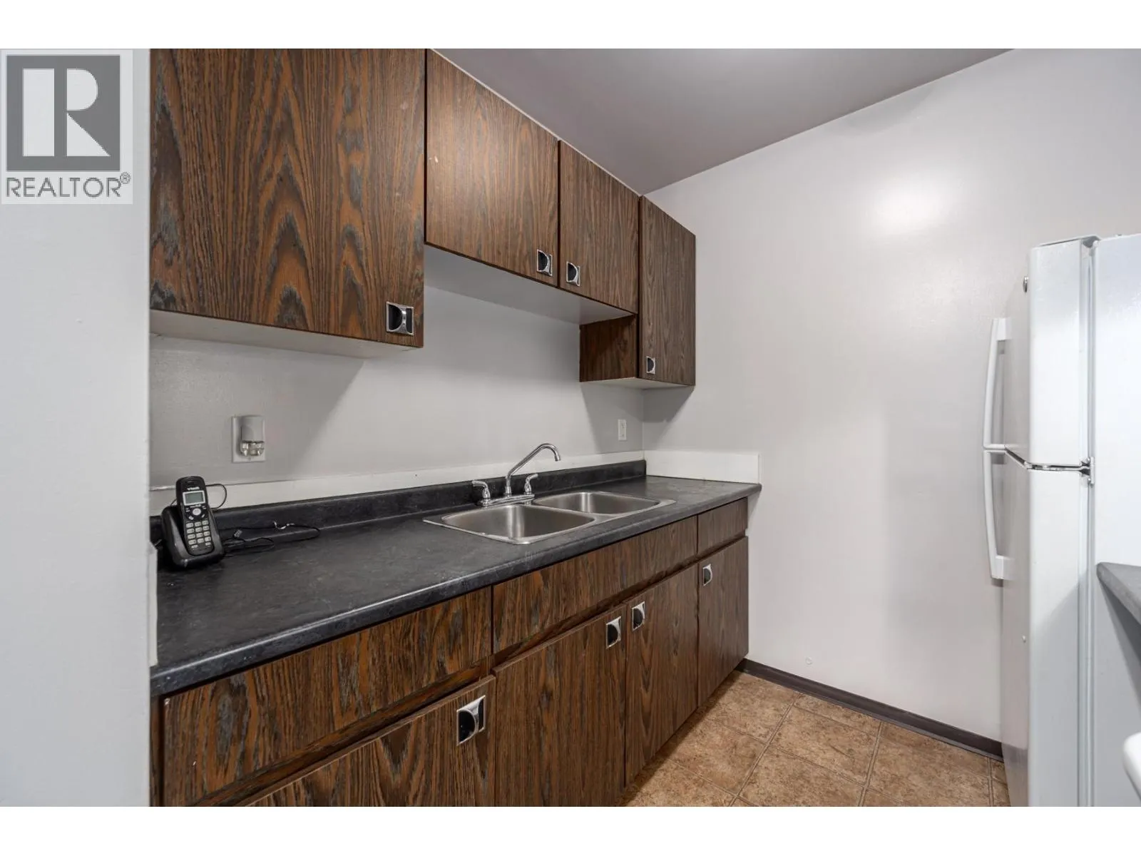 1560 Summit Drive Unit# 111