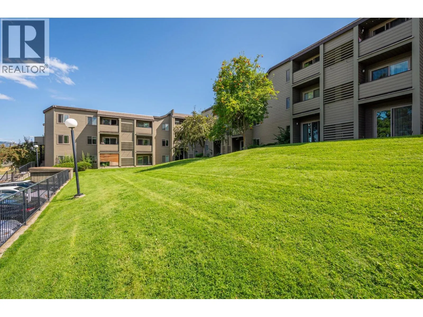 1560 Summit Drive Unit# 111