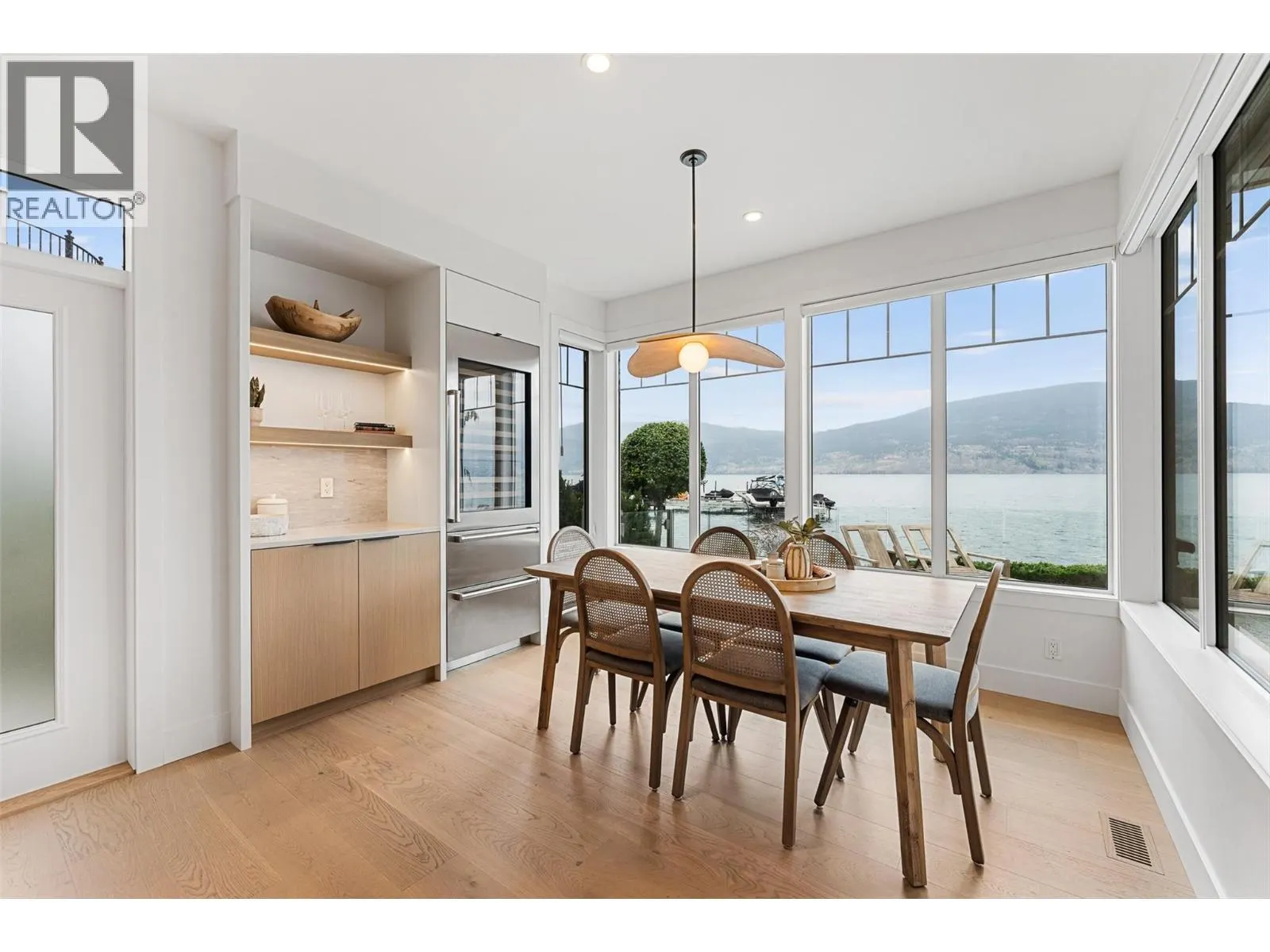 15419 Lakeshore Drive N Unit# 10