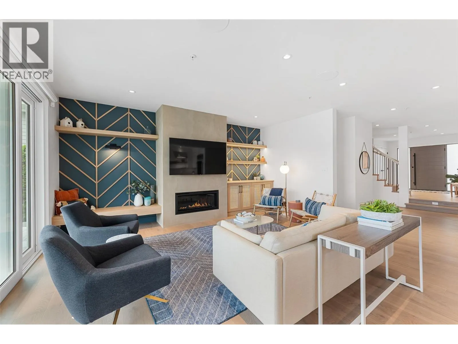 15419 Lakeshore Drive N Unit# 10