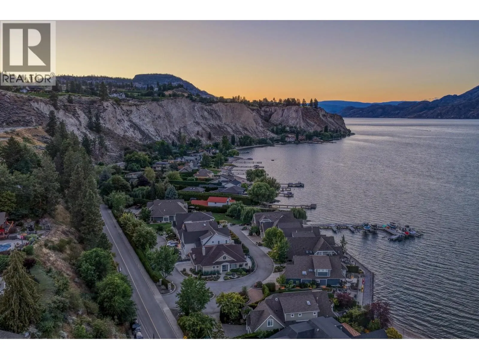 15419 Lakeshore Drive N Unit# 10