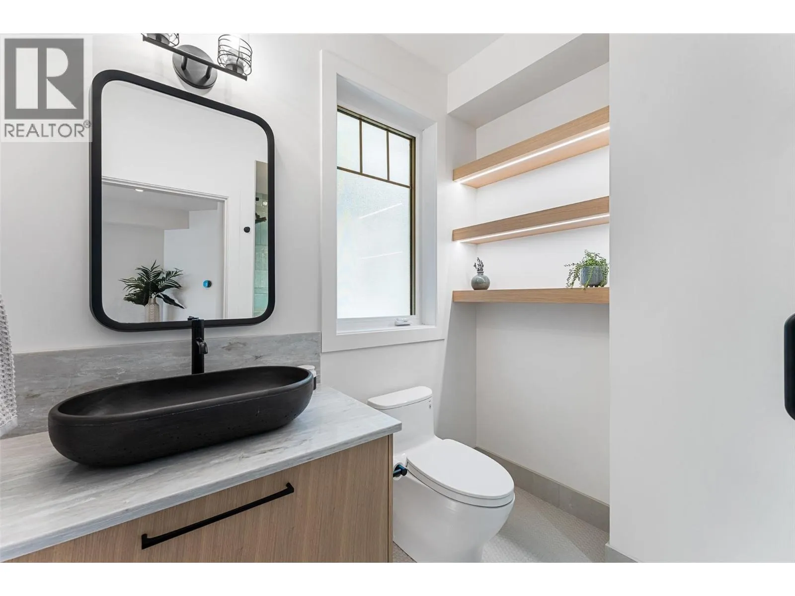 15419 Lakeshore Drive N Unit# 10