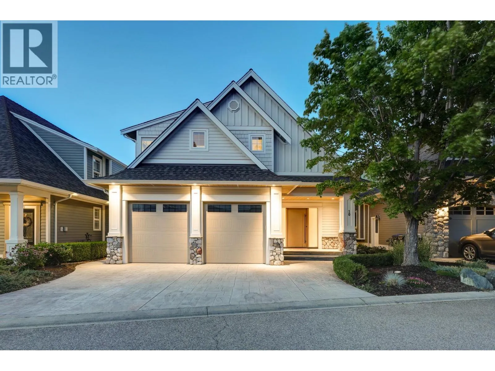 15419 Lakeshore Drive N Unit# 10