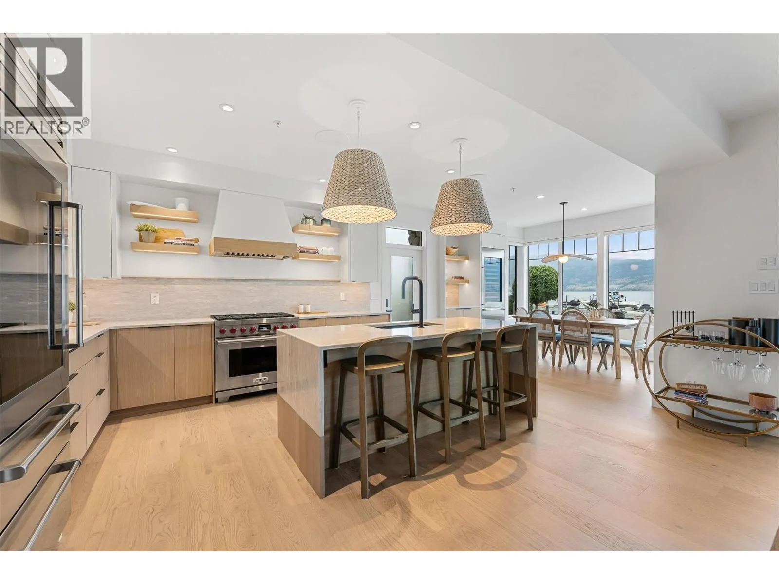 15419 Lakeshore Drive N Unit# 10