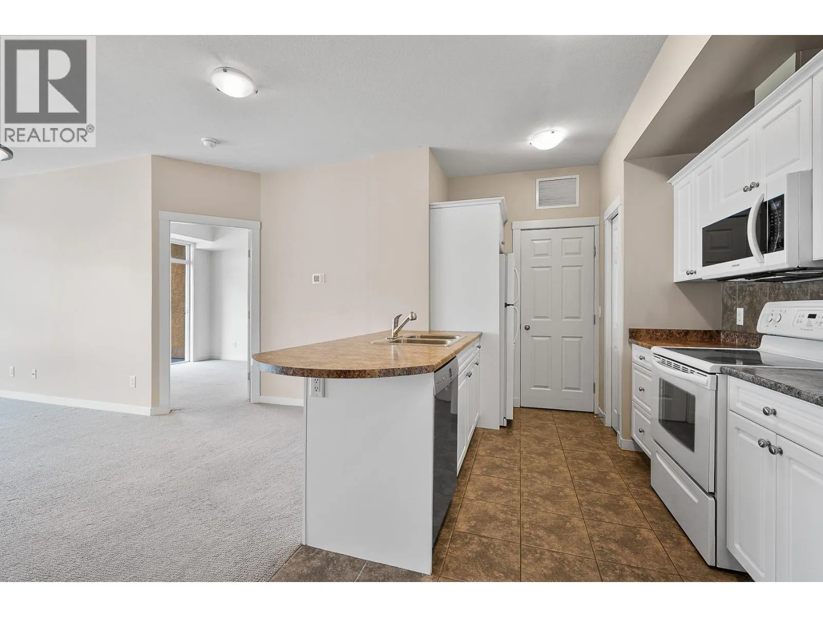 3550 Woodsdale Road Unit# 414