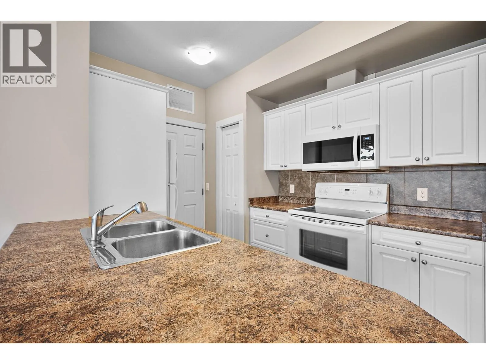 3550 Woodsdale Road Unit# 414