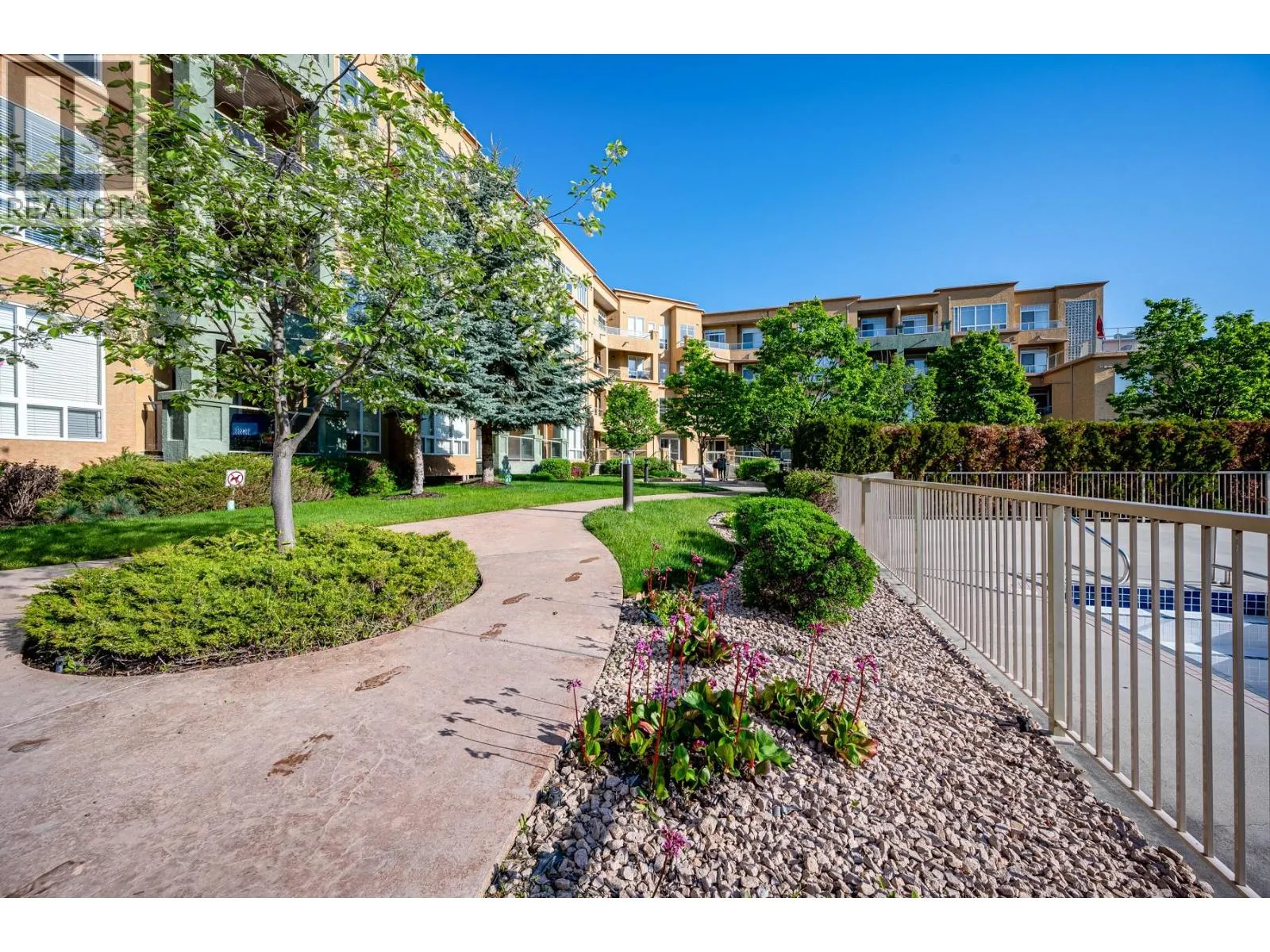3550 Woodsdale Road Unit# 414