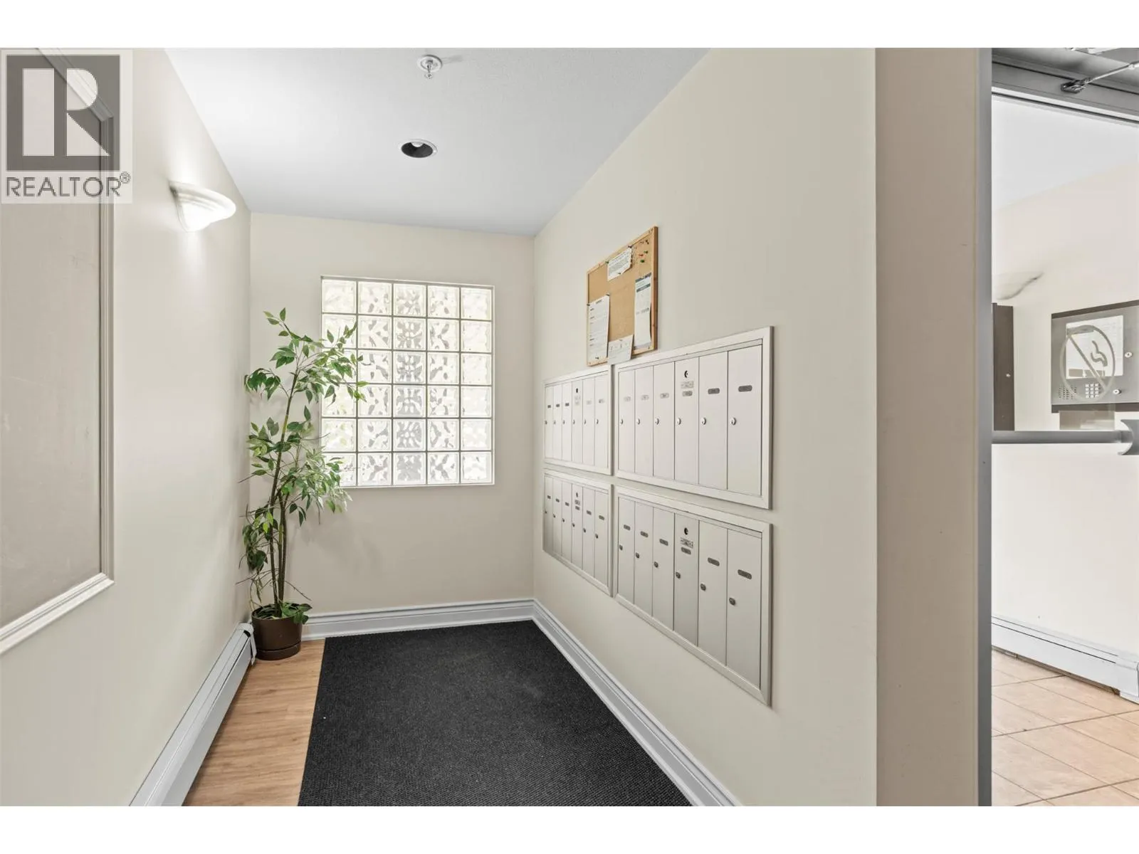 4900 Okanagan Avenue Unit# 402