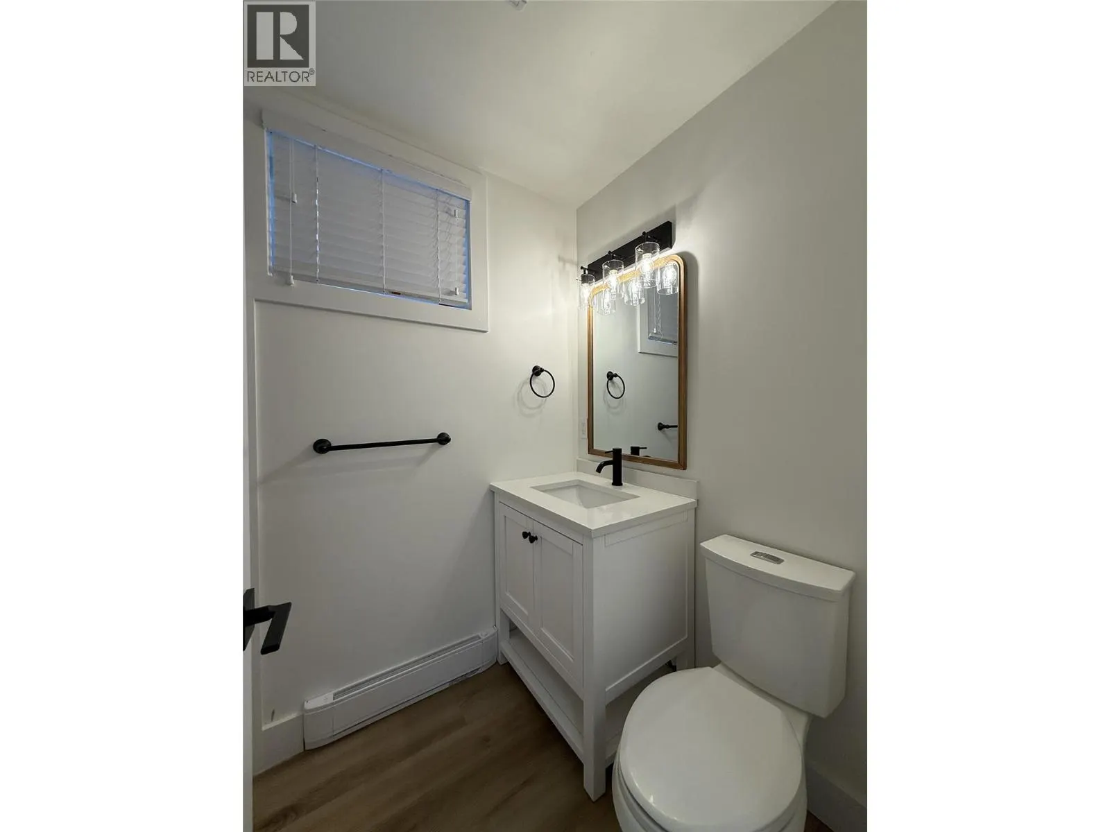 8807 Gala Crescent