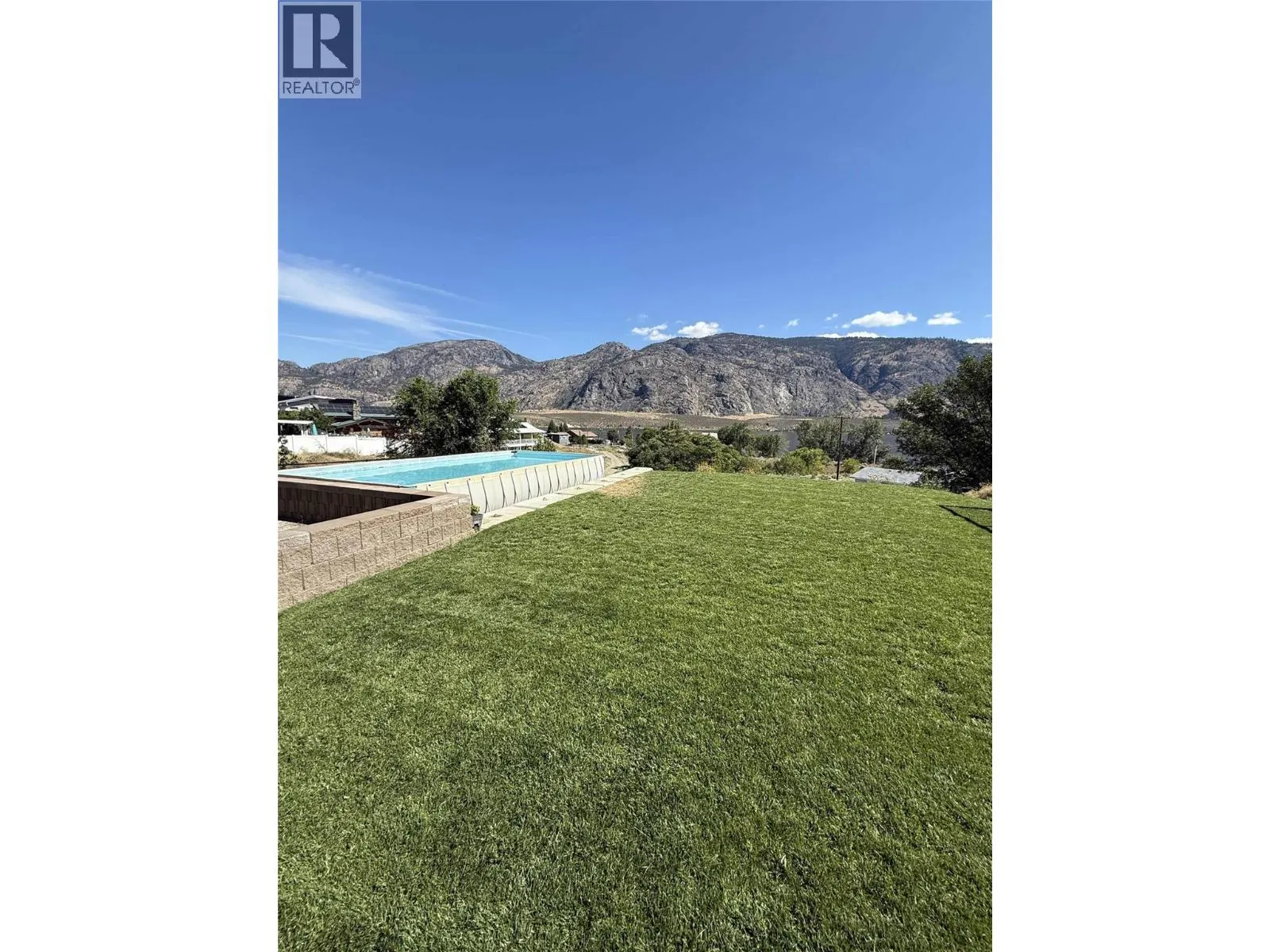 8807 Gala Crescent