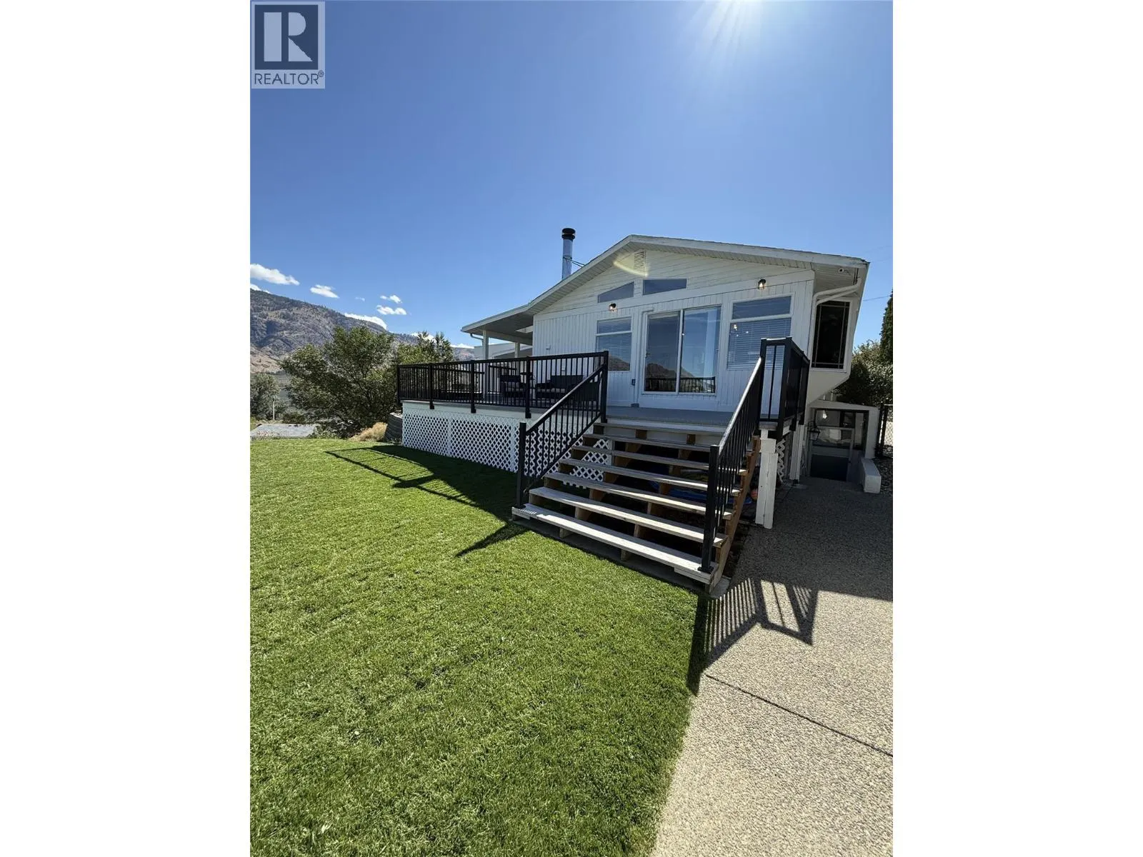 8807 Gala Crescent