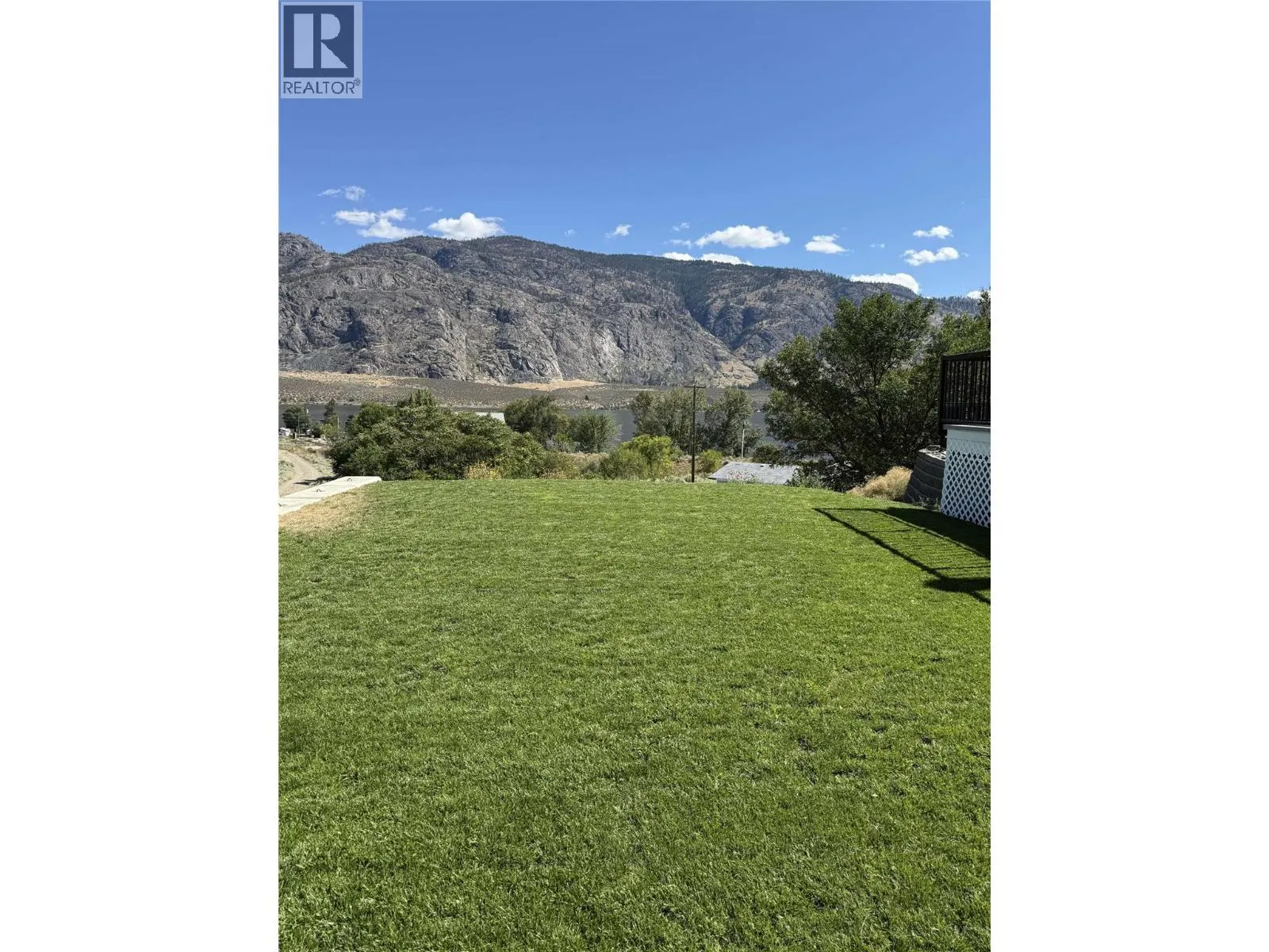 8807 Gala Crescent