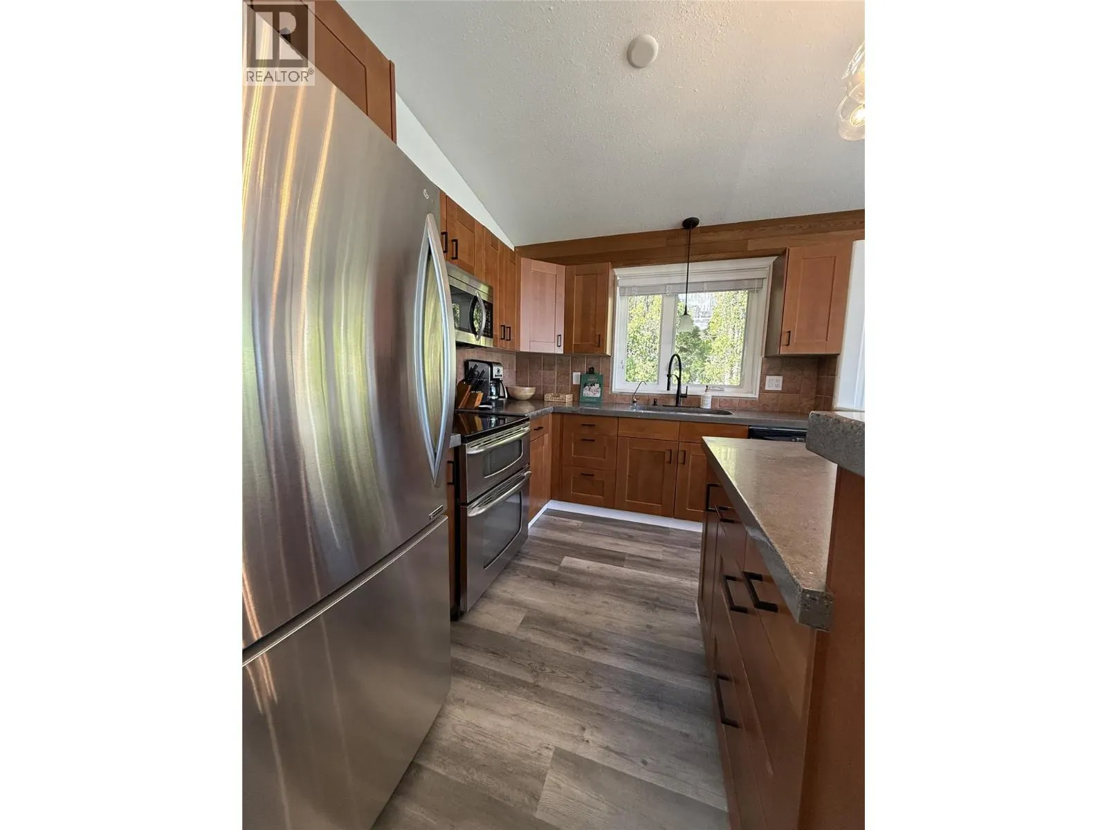 8807 Gala Crescent