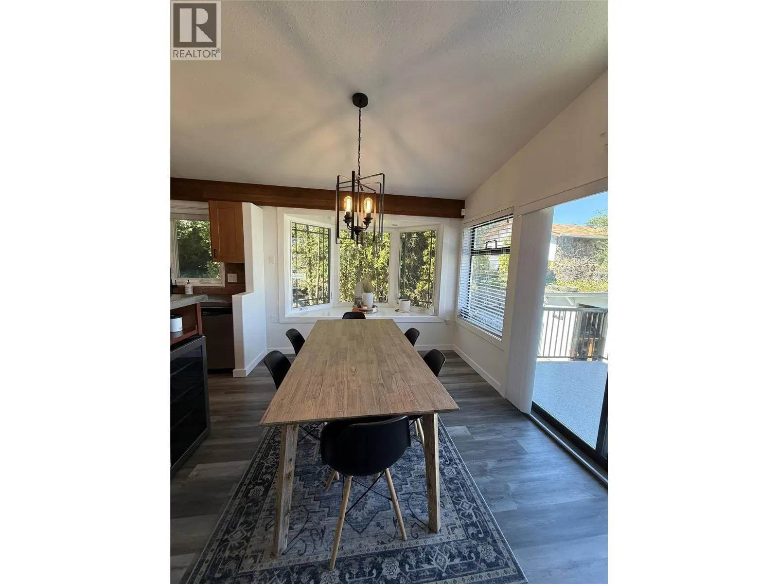 8807 Gala Crescent