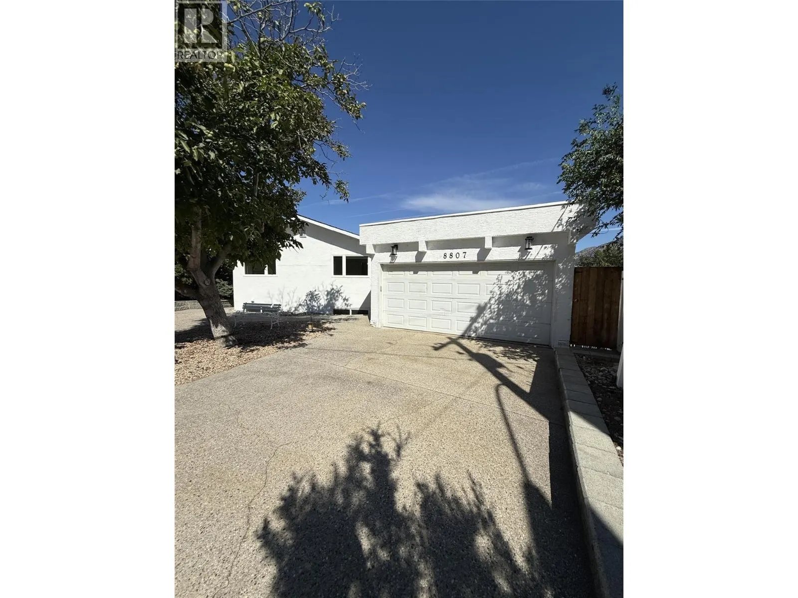 8807 Gala Crescent