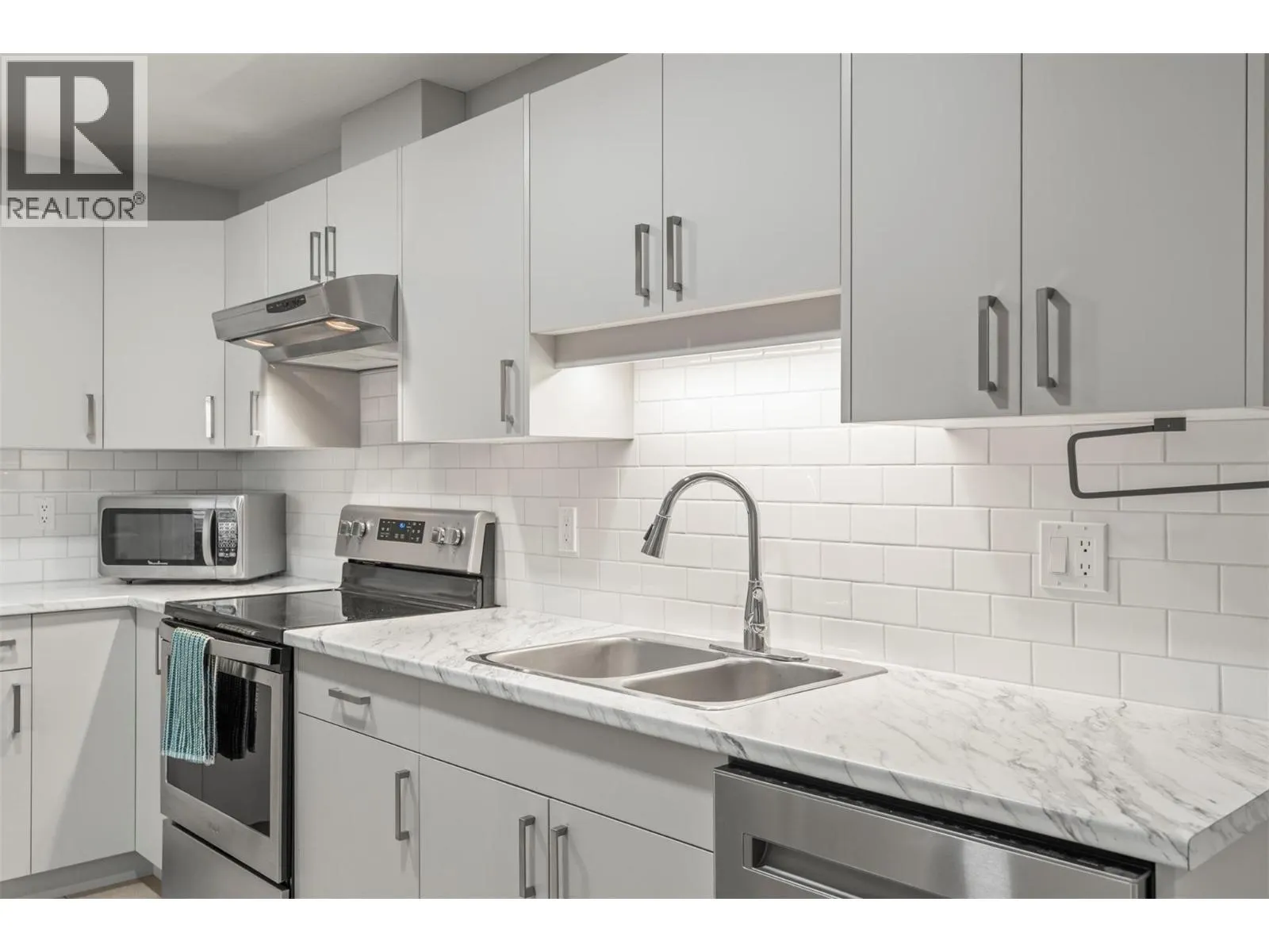 4202 Alexis Park Drive Unit# 101
