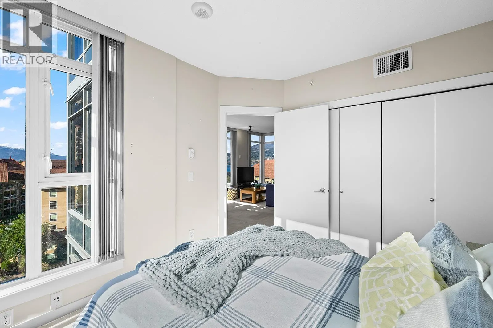 1075 Sunset Drive Unit# 906