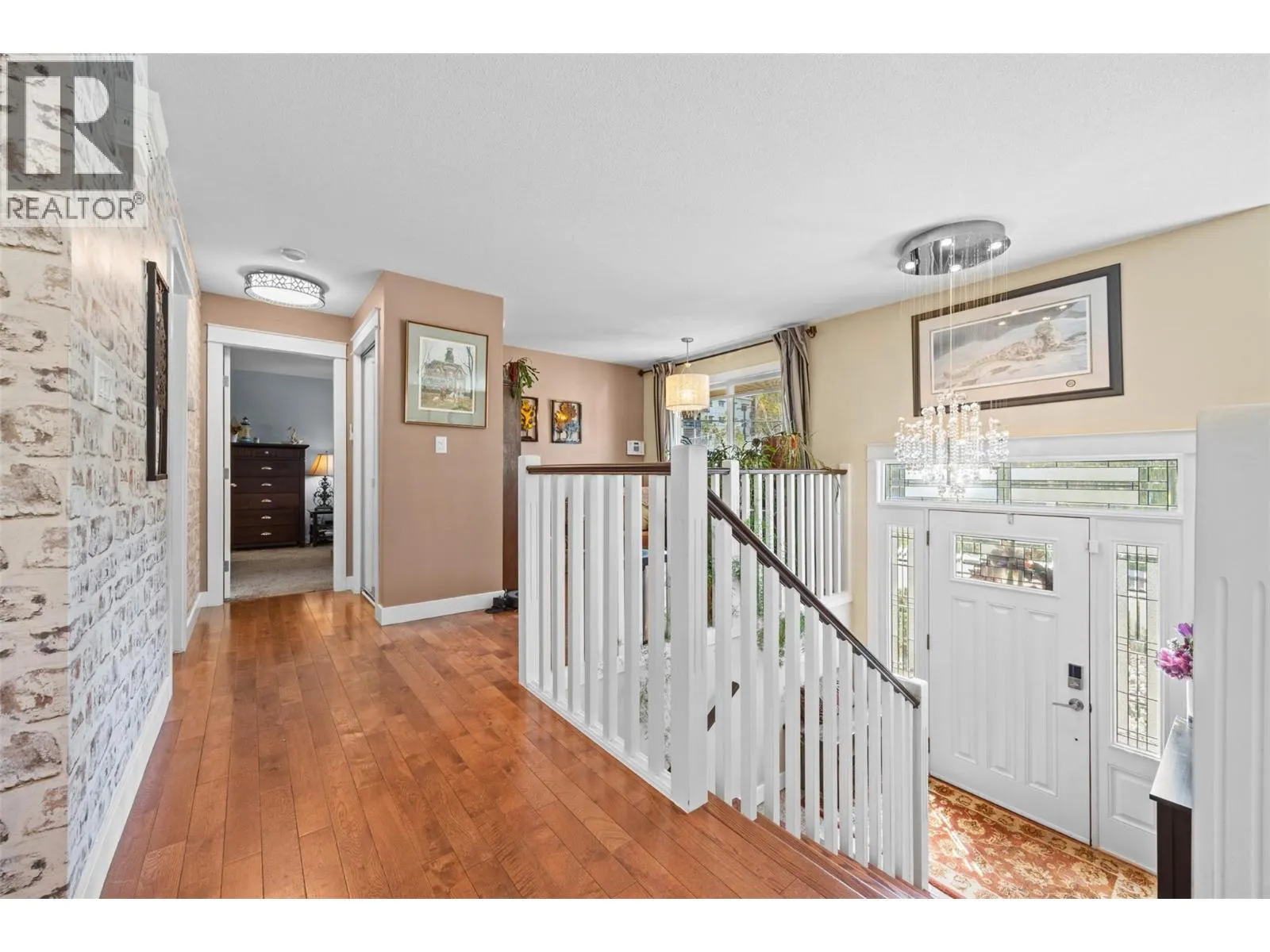 29 Lee Avenue